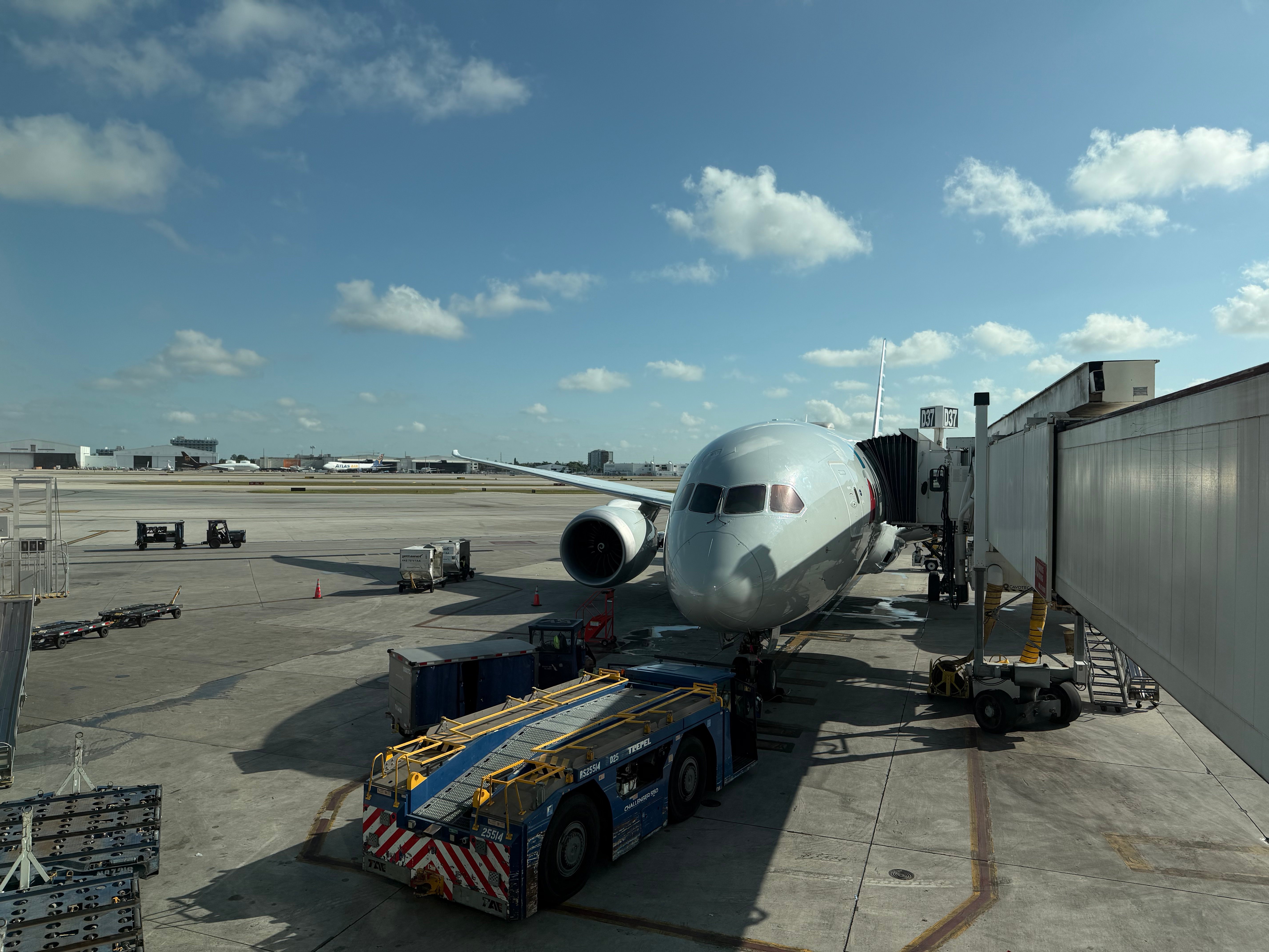 American Airlines Boeing 787-8 parked at gate D37 in Miami.