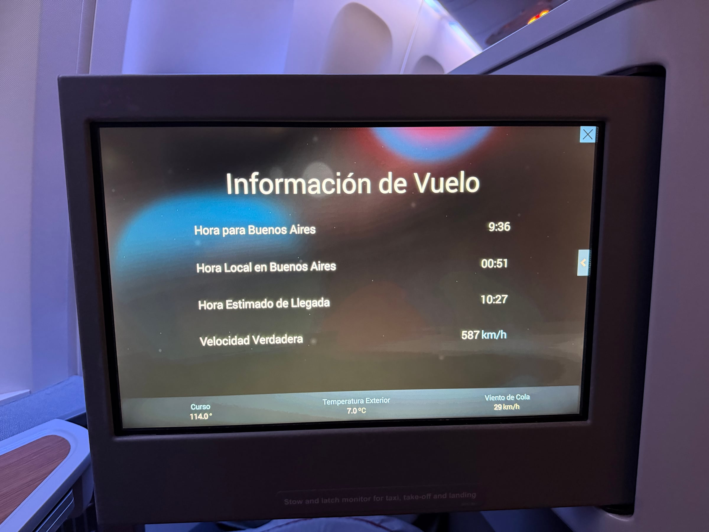 Flight information screen showing the remaining time to Buenos Aires.