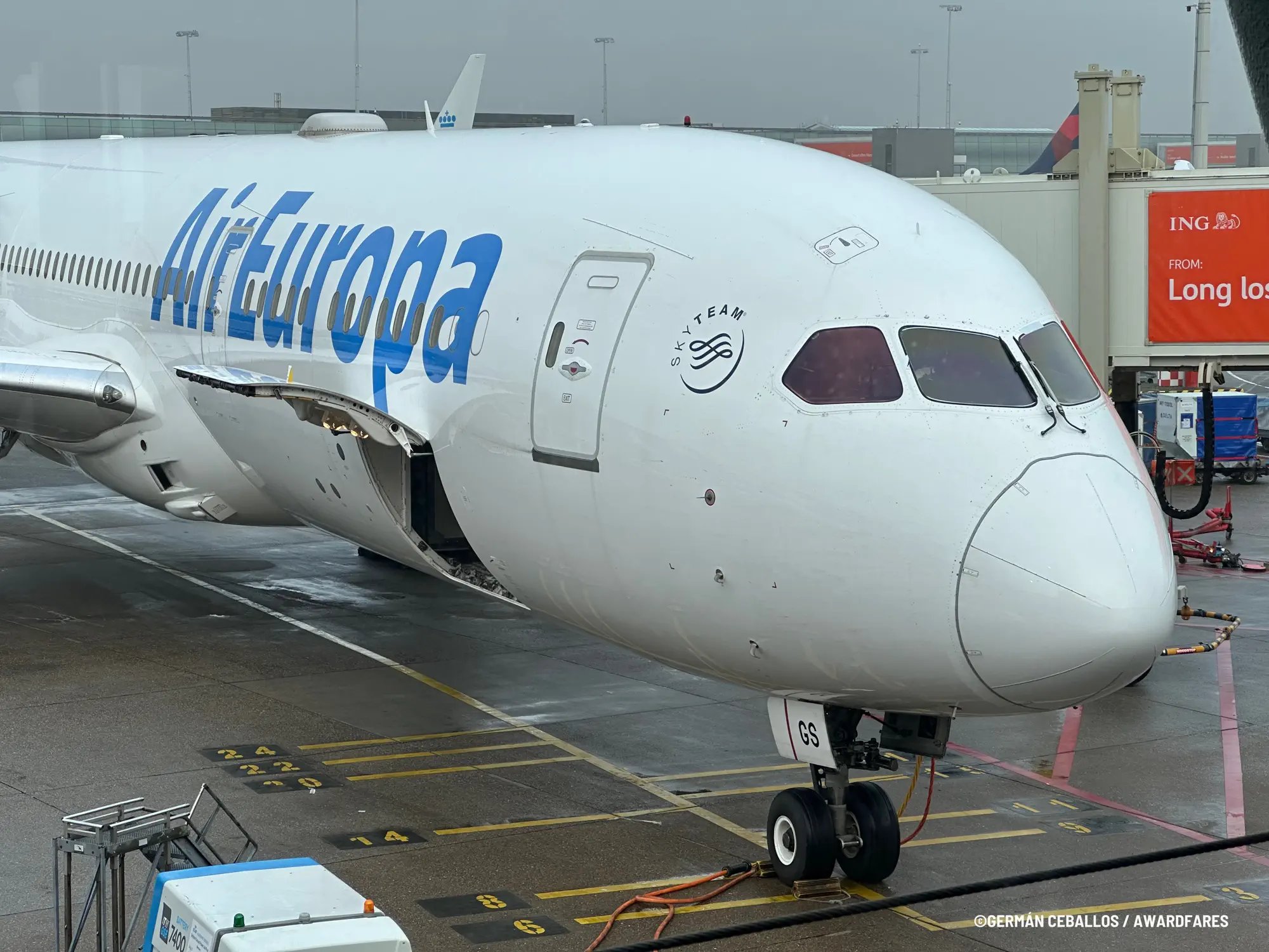 Air Europa 787-9 Economy Class Review from Amsterdam to Madrid