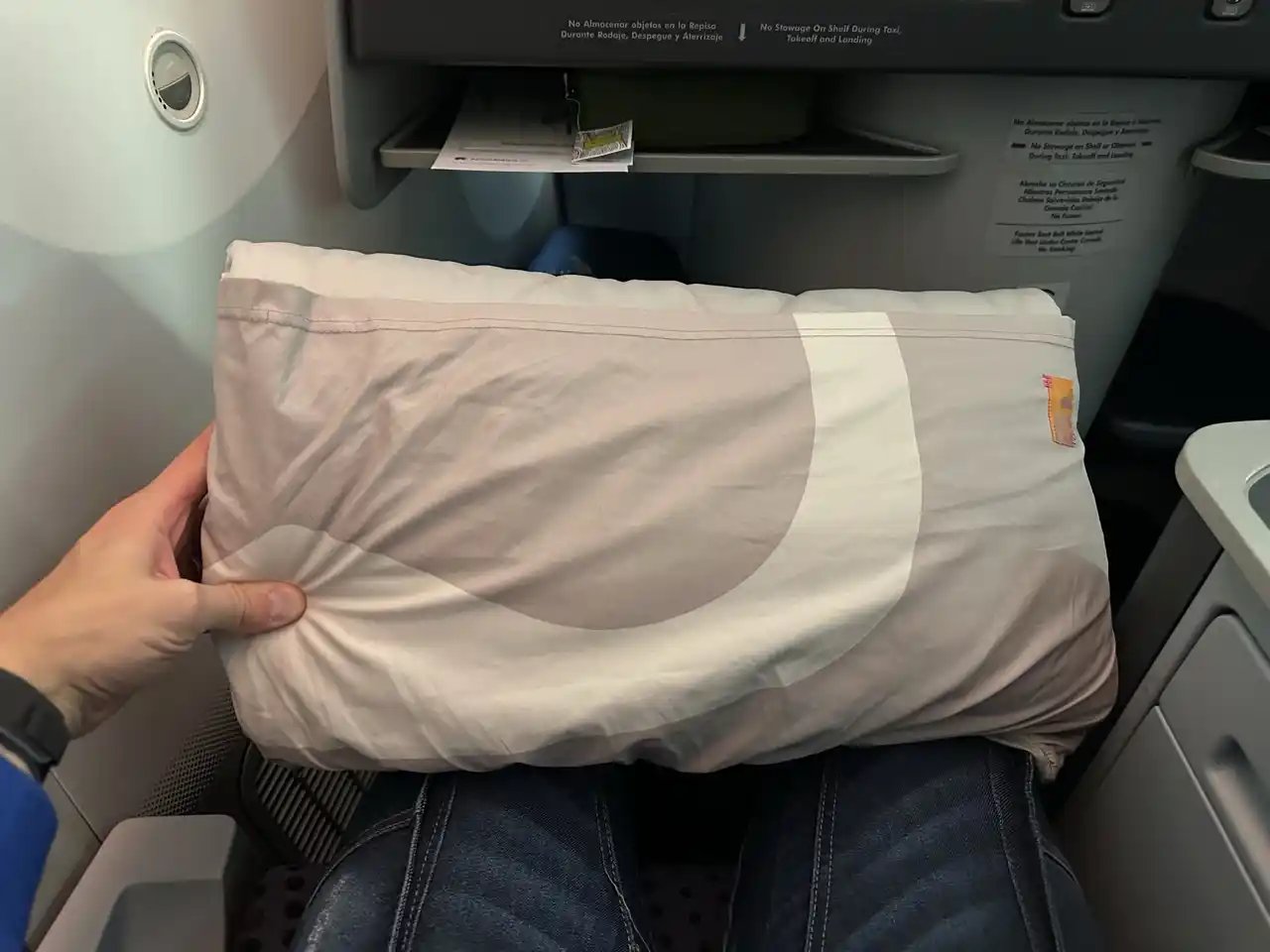 Kit de ropa de cama en Clase Ejecutiva Aeroméxico 787-8