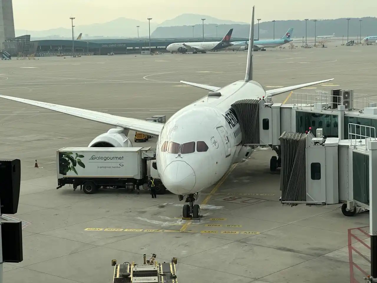 Aeroméxico 787-8 en la Terminal 2 de Incheon