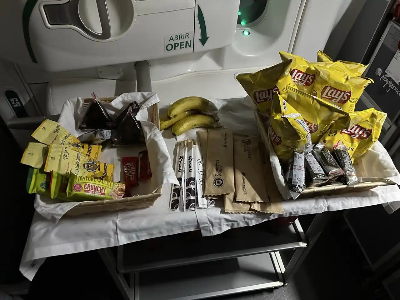 Snacks en Clase Ejecutiva Aeroméxico 787-8