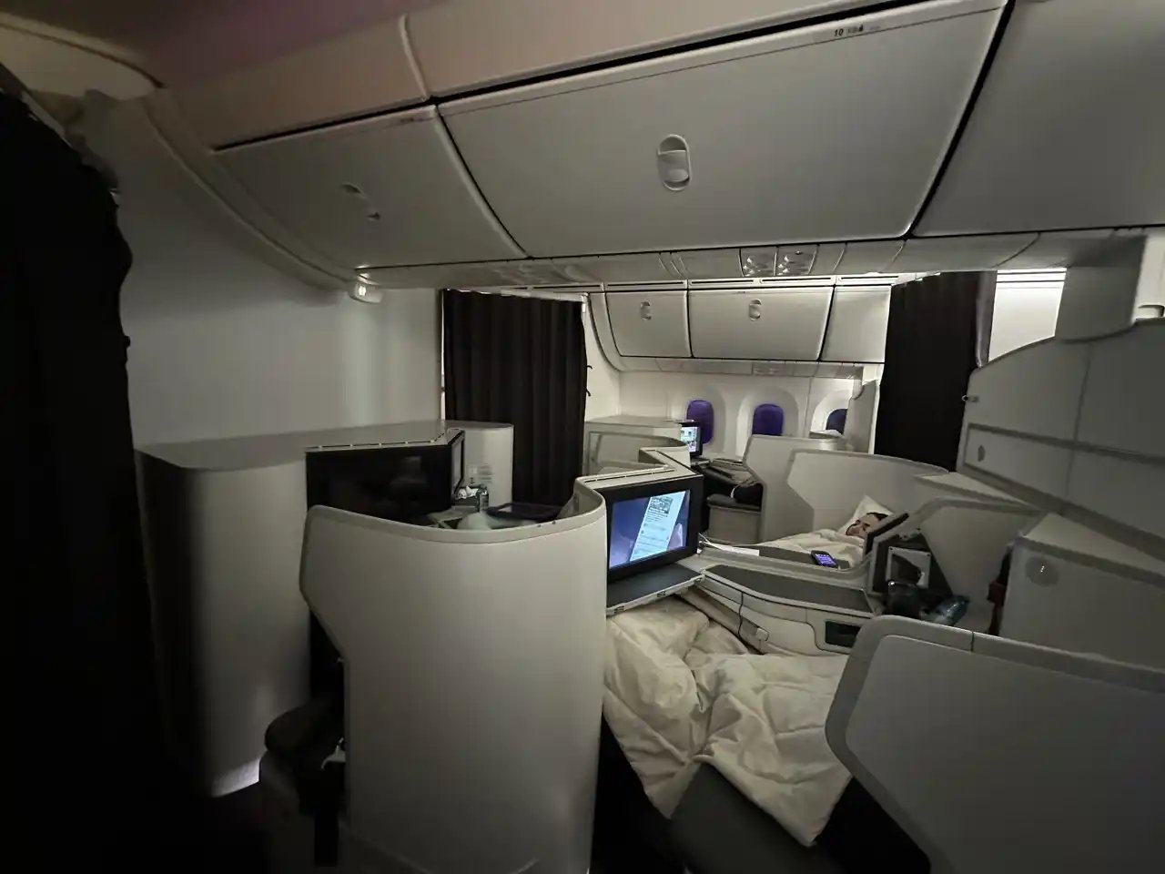 Cabina atenuada Clase Business Aeroméxico 787-9