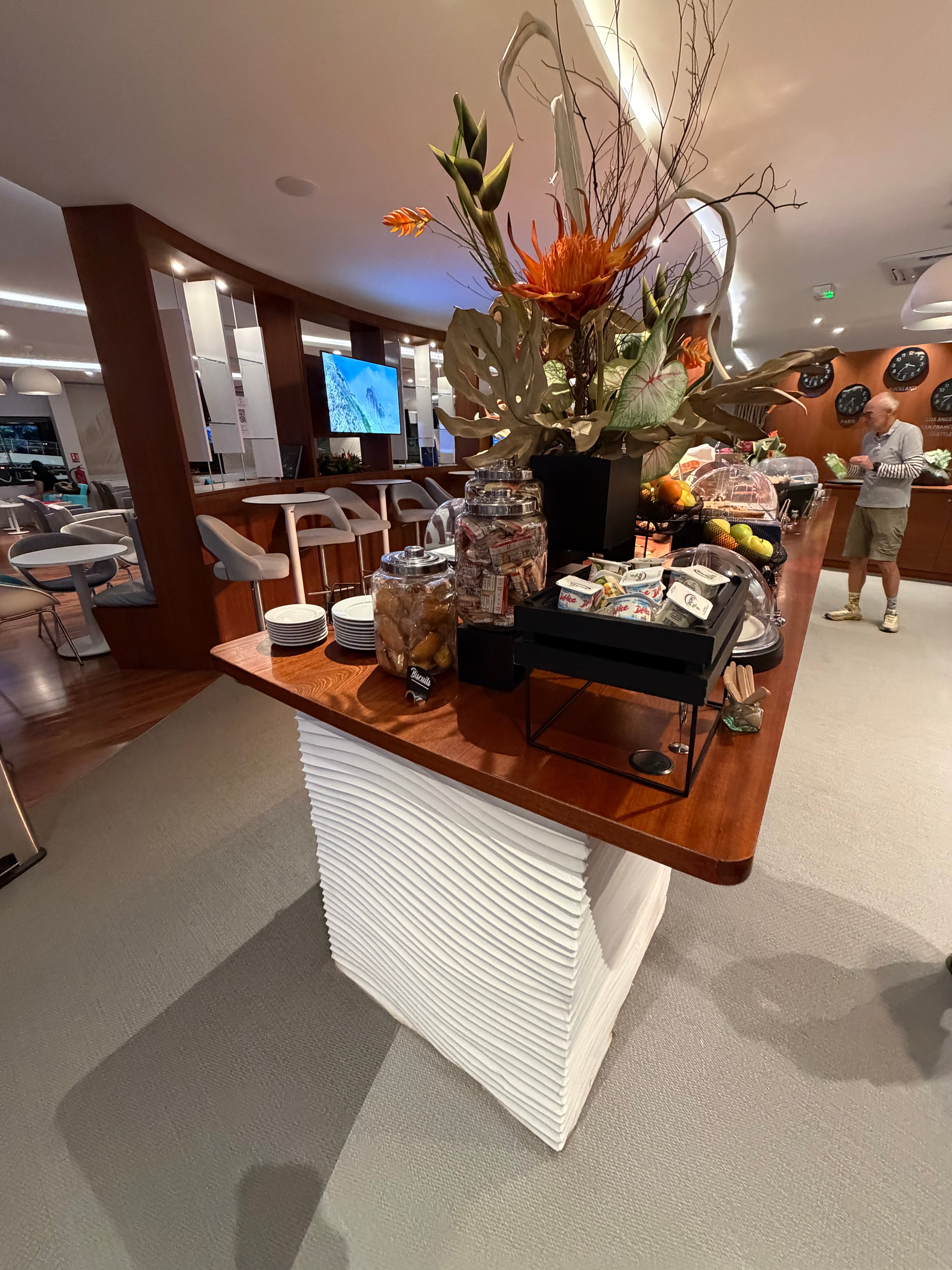 Central buffet island inside the lounge.