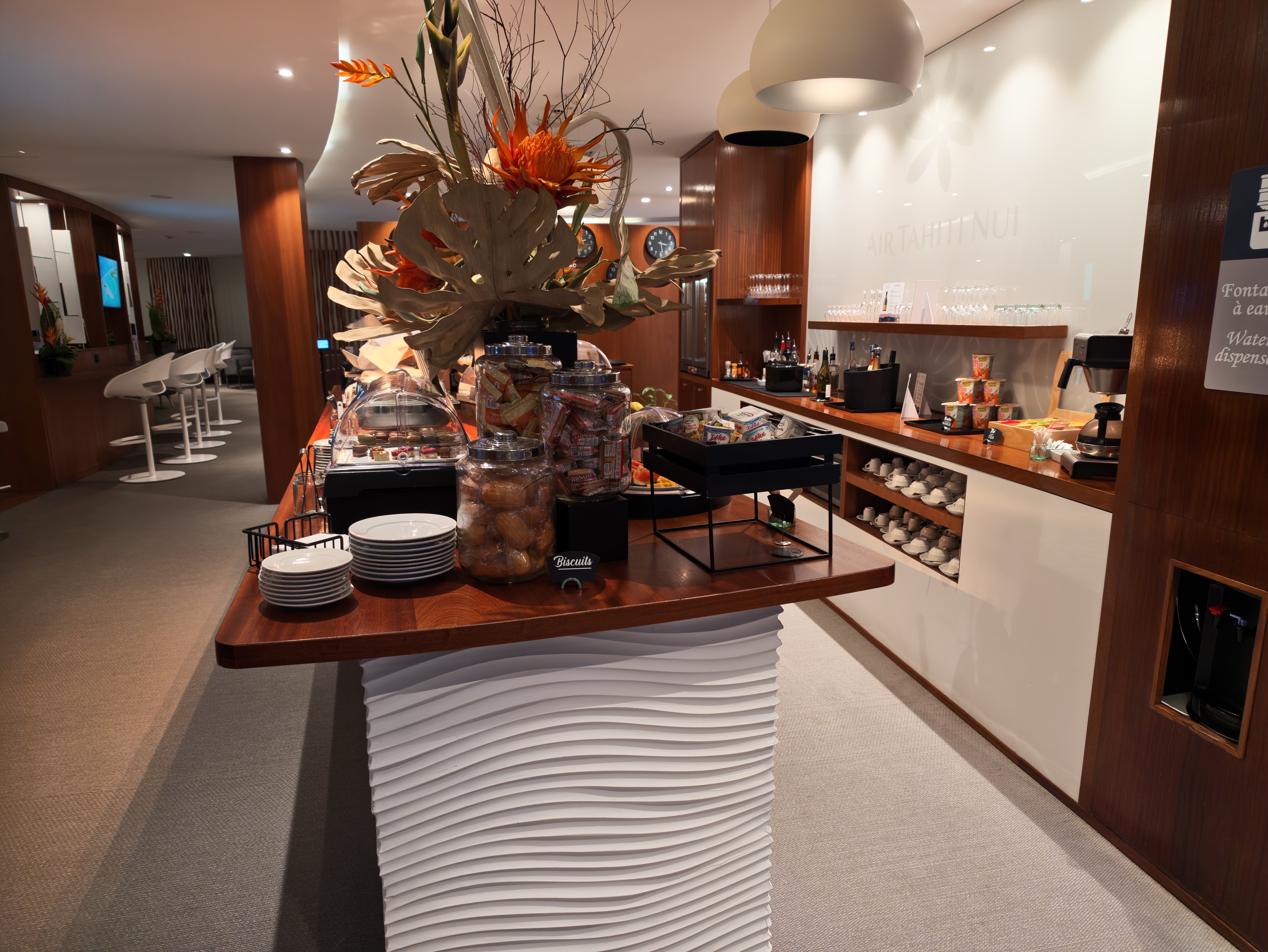 Walkway beside the lounge buffet.