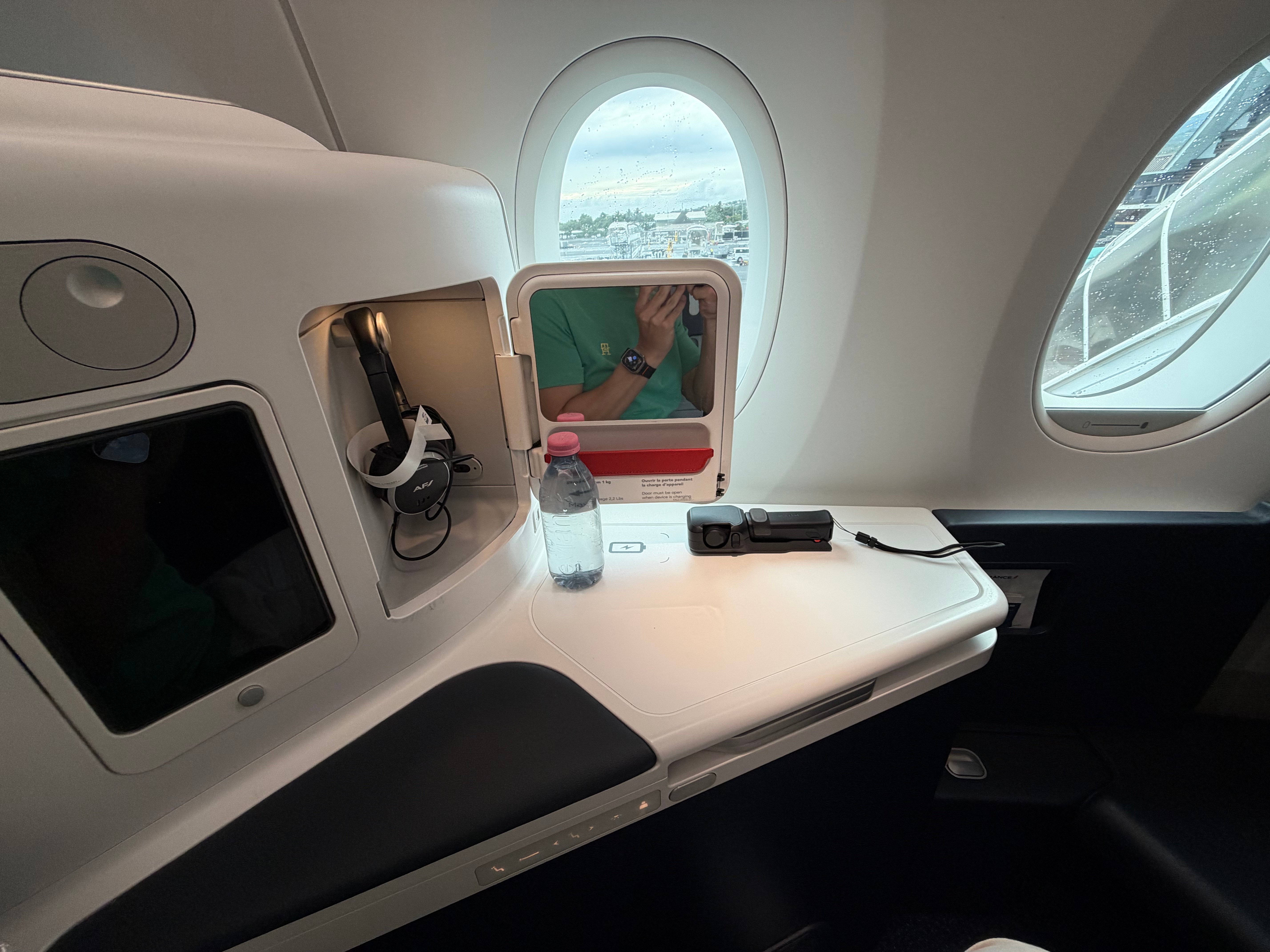 Side console and storage area in the Business Class suite.