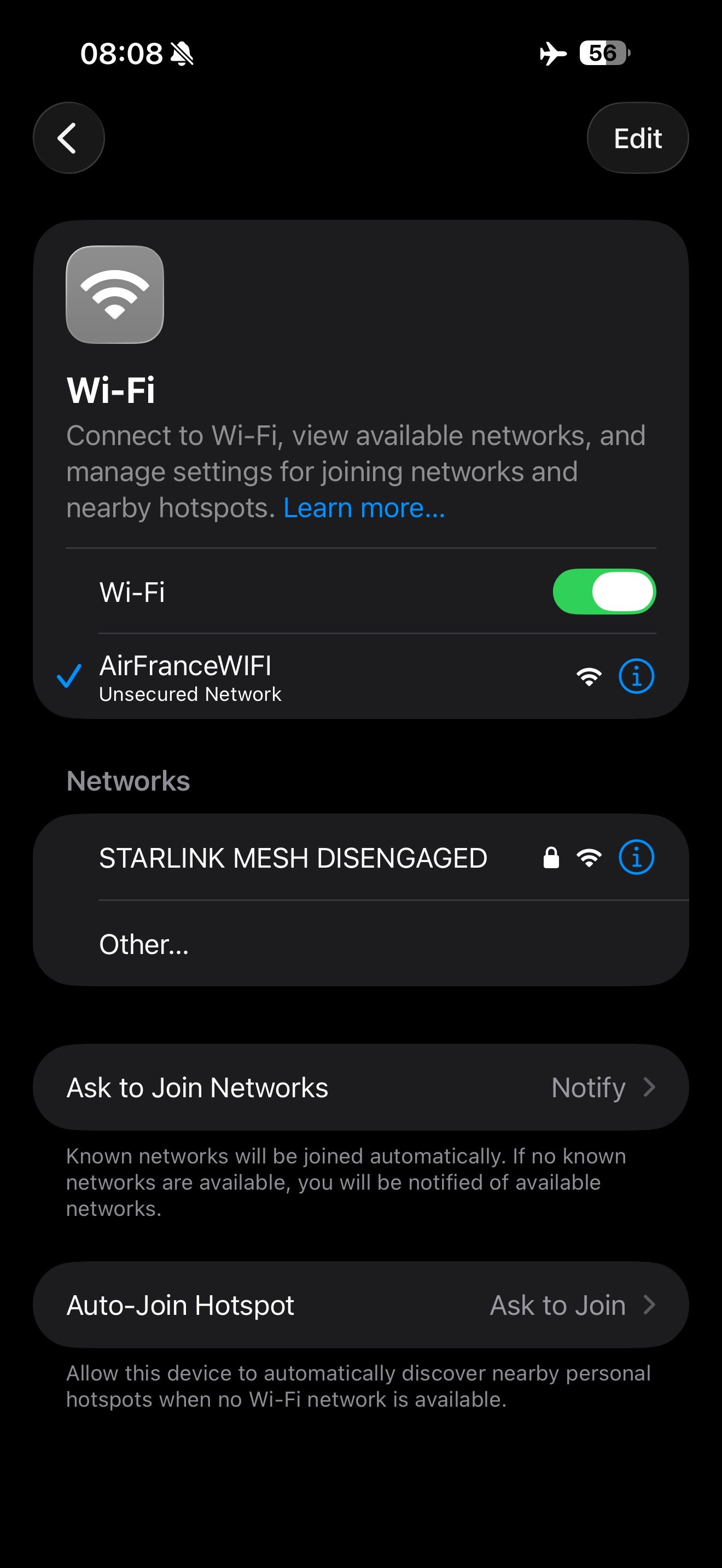 Phone connected to the AirFranceWIFI network.
