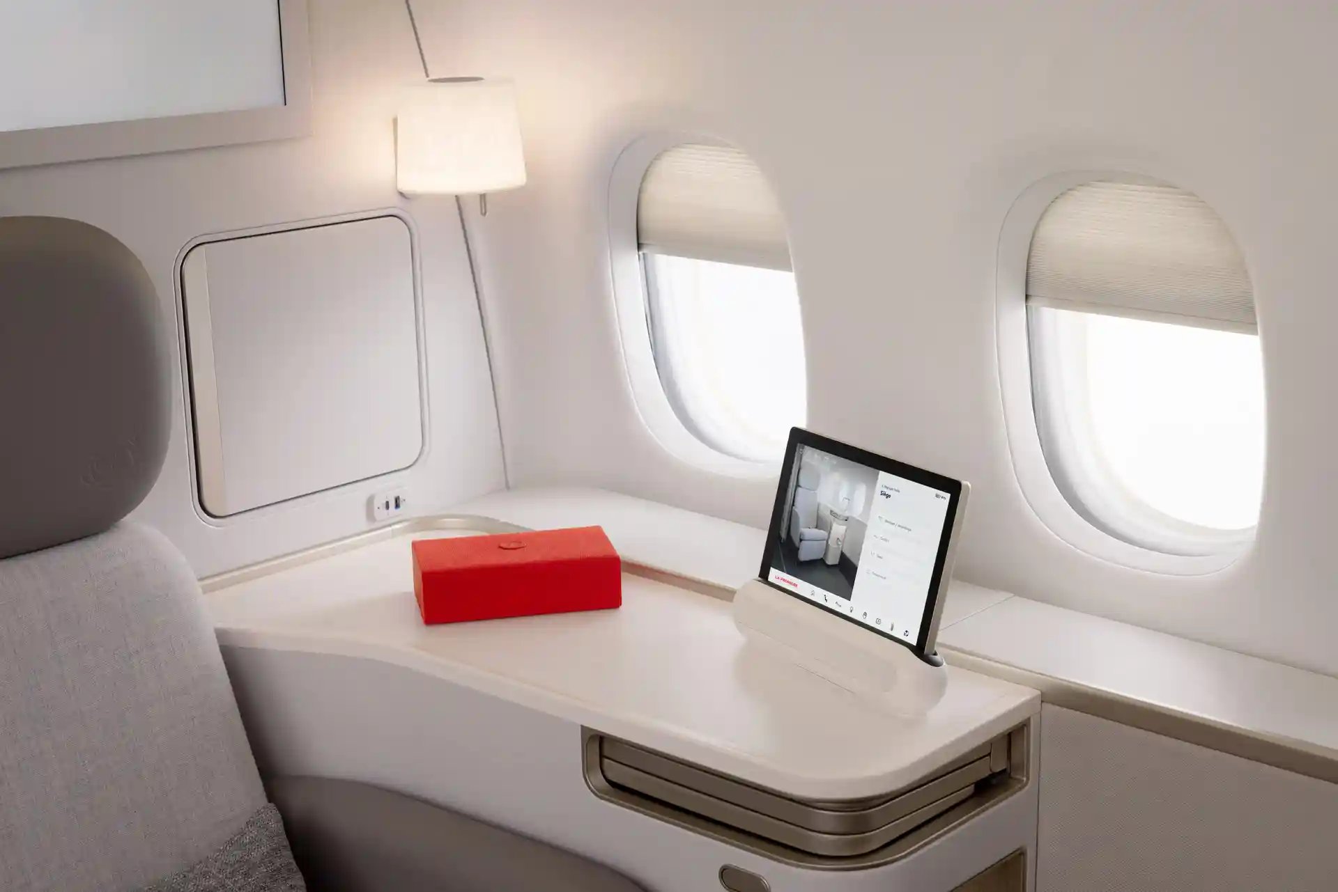 Air France Introduces New La Première First Class Cabin (2025).