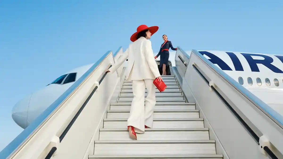 Air France Introduces New La Première First Class Cabin (2025).