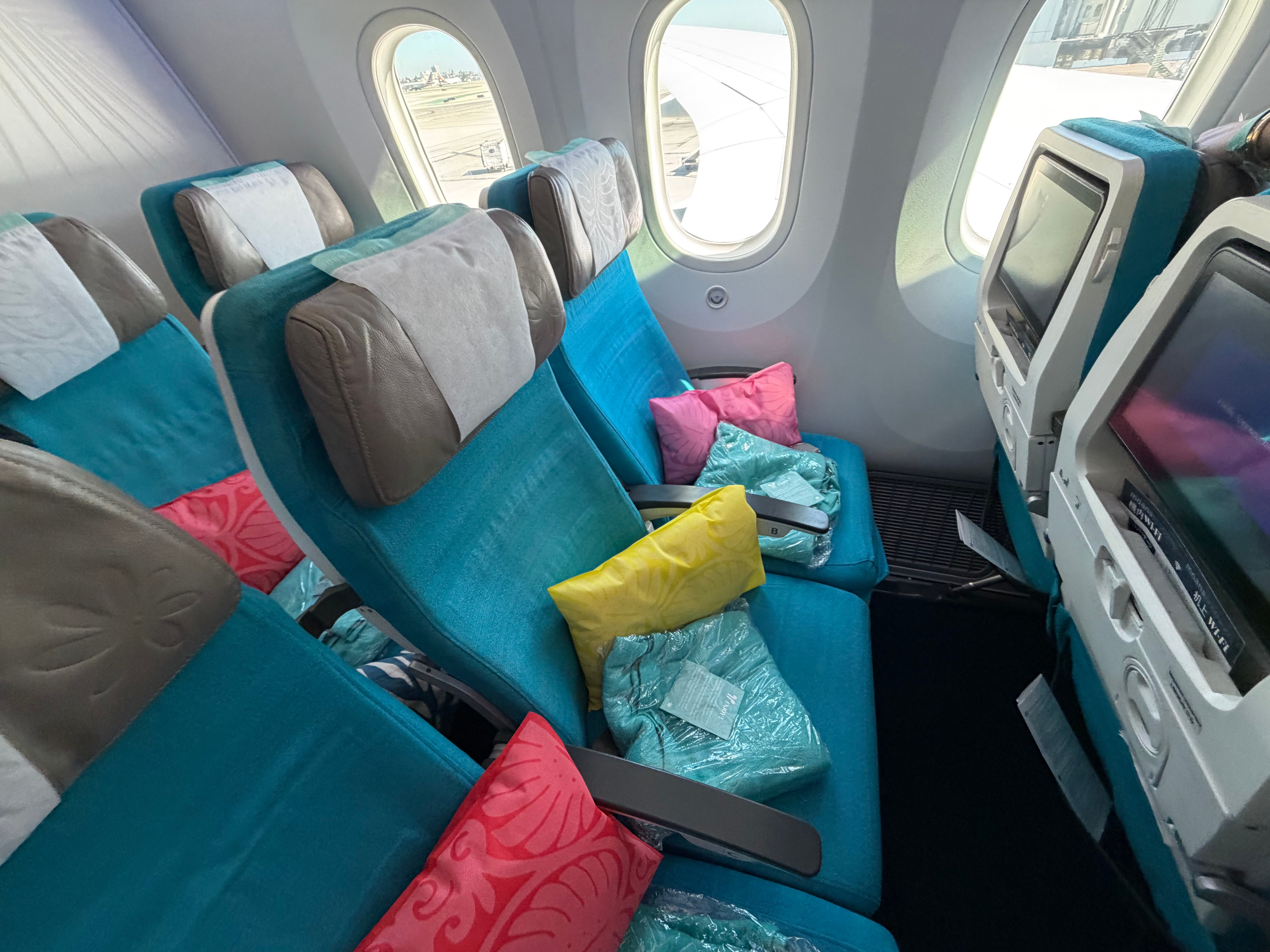 Window row in the Air Tahiti Nui Moana Economy cabin.