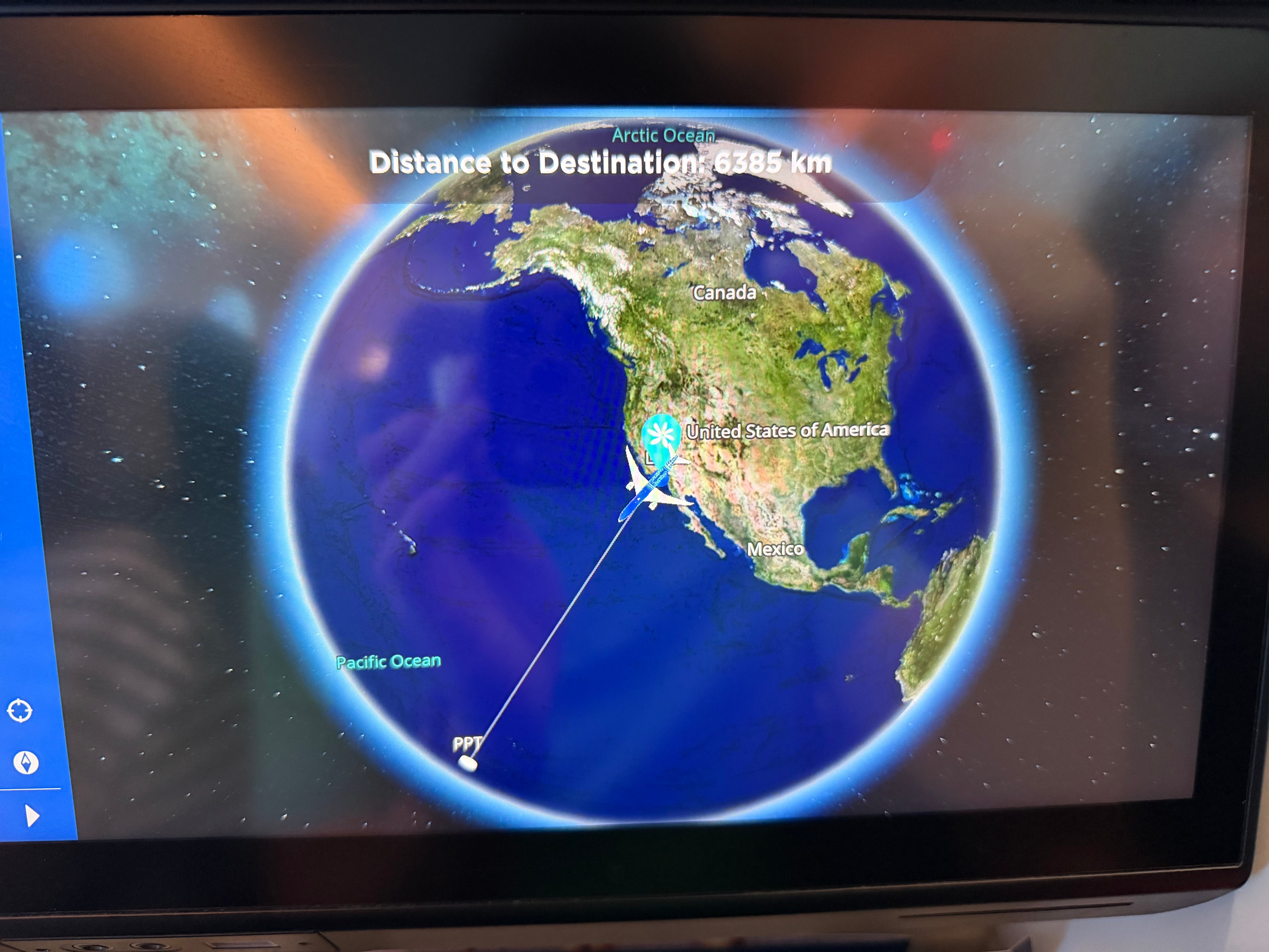 Air Tahiti Nui moving map showing the route from Los Angeles to Papeete.