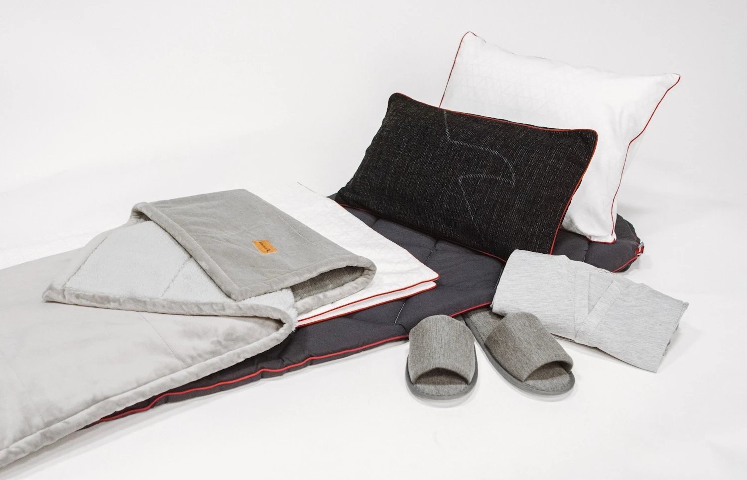 American Airlines New Bedding (2024)