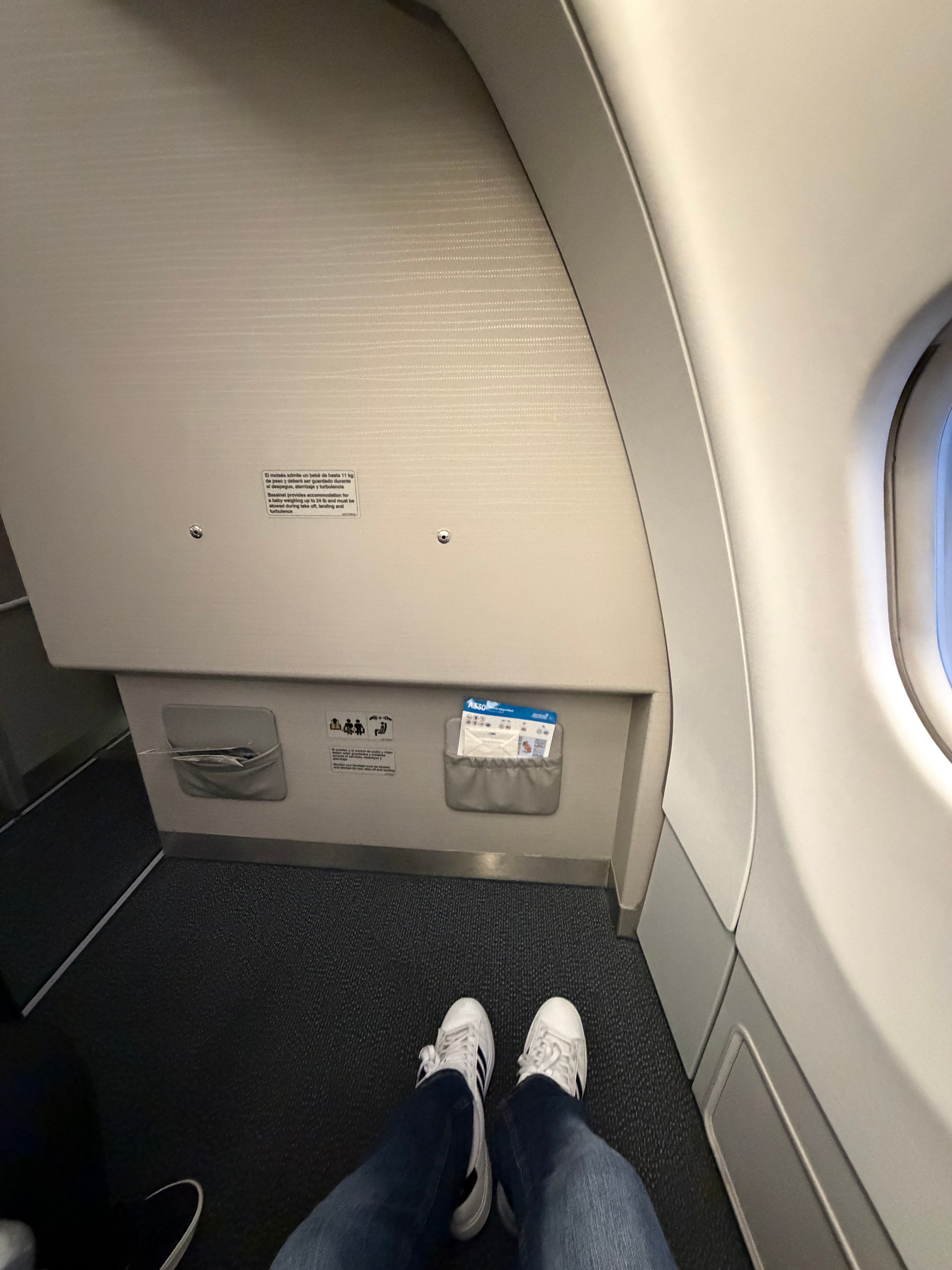 Legroom at an Aerolíneas Argentinas A330 Business Class bulkhead seat.