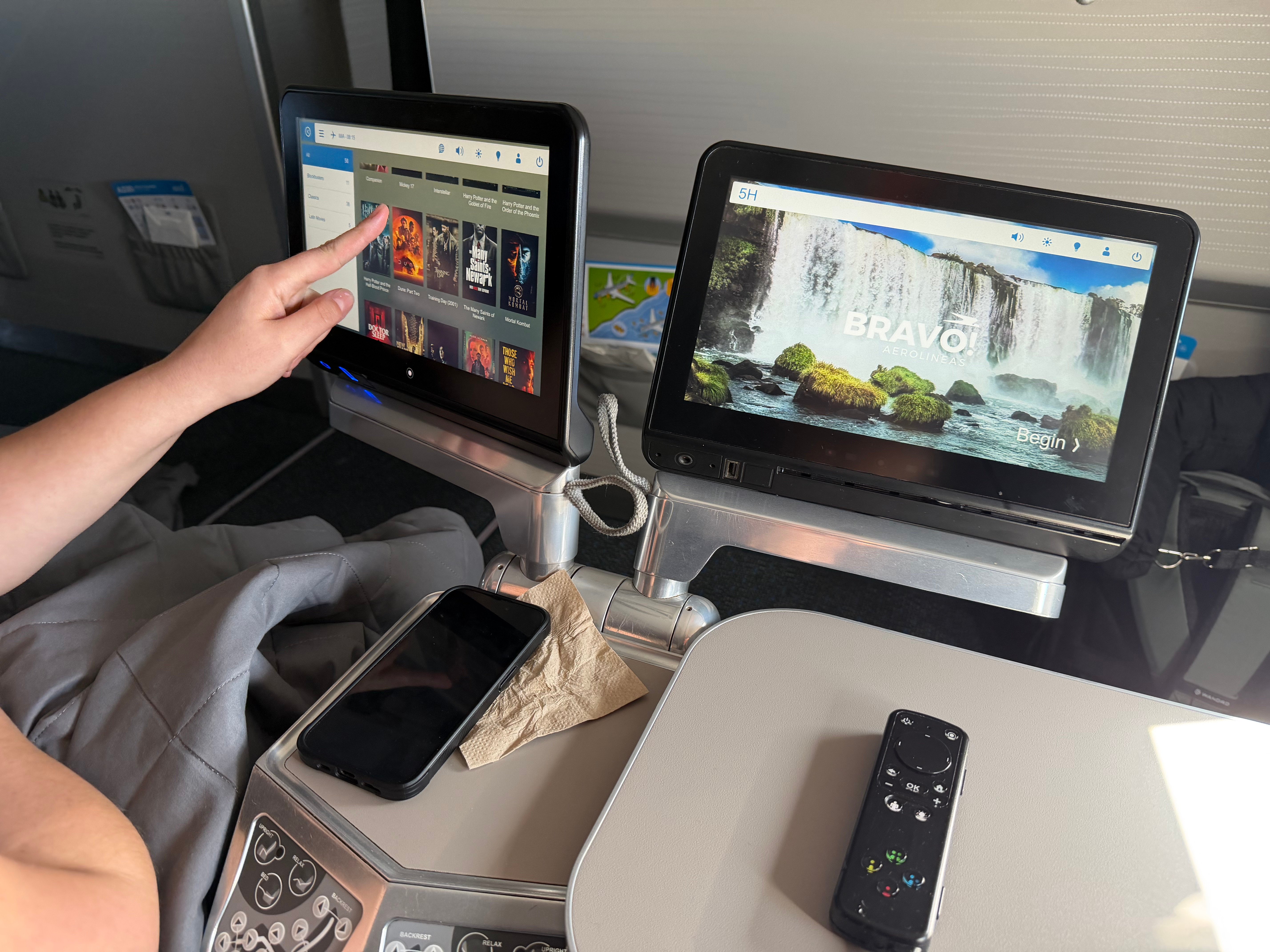 Using the touchscreen inflight entertainment system on the Aerolíneas Argentinas A330.