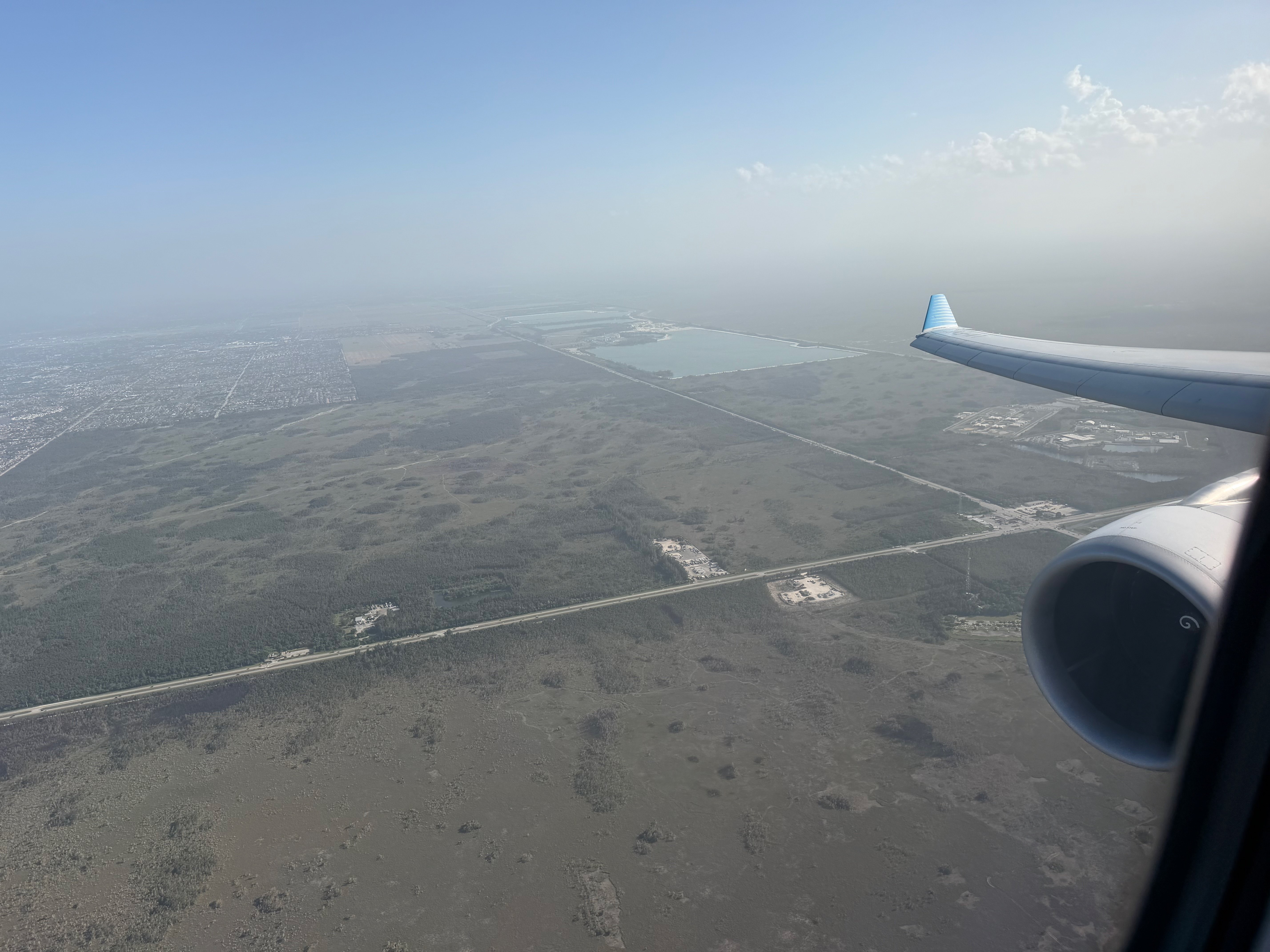 View over the Miami area during descent on the Aerolíneas Argentinas A330.