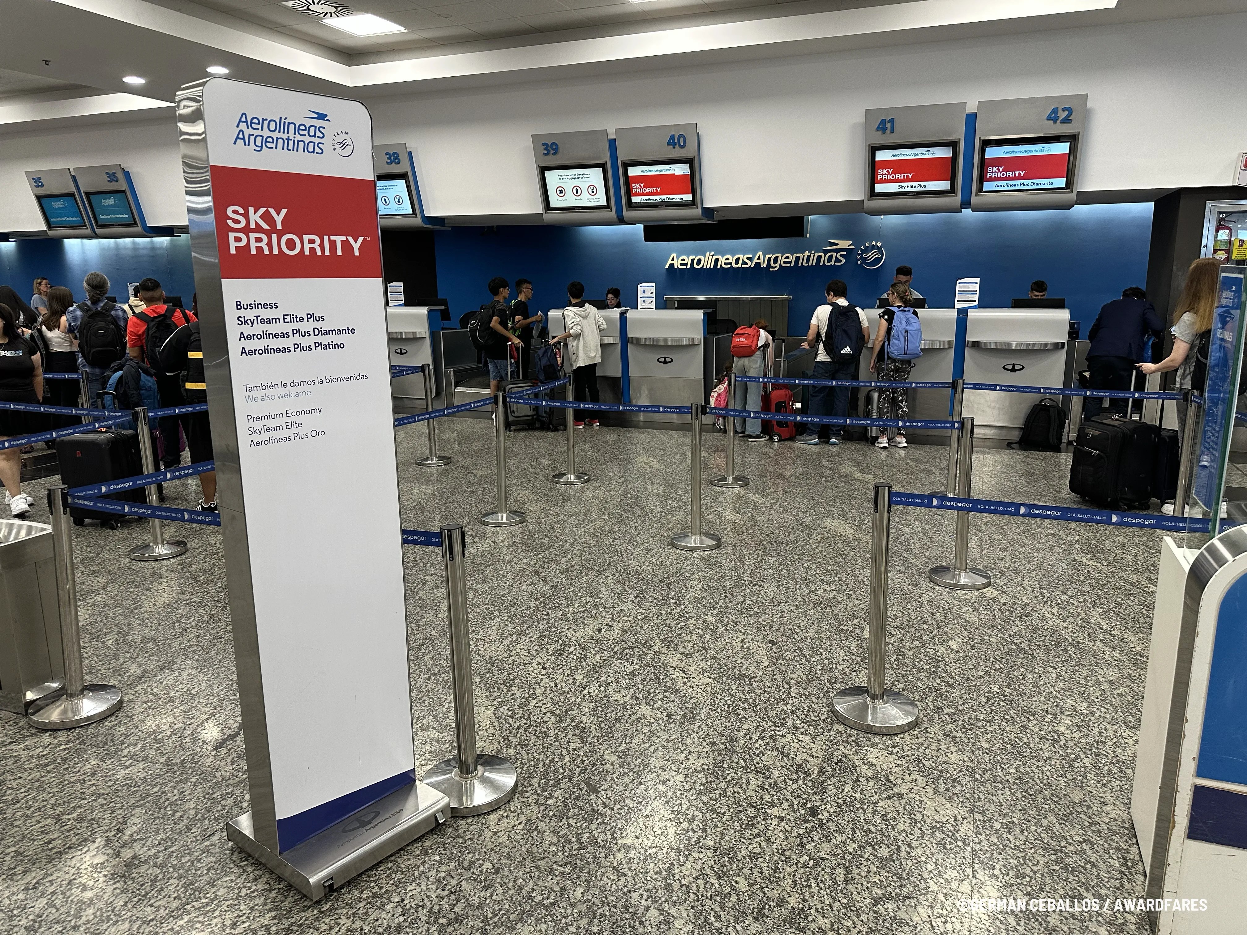 Aerolíneas Argentinas 737 MAX 8 Clase Económica de Buenos Aires a Ushuaia (2025)