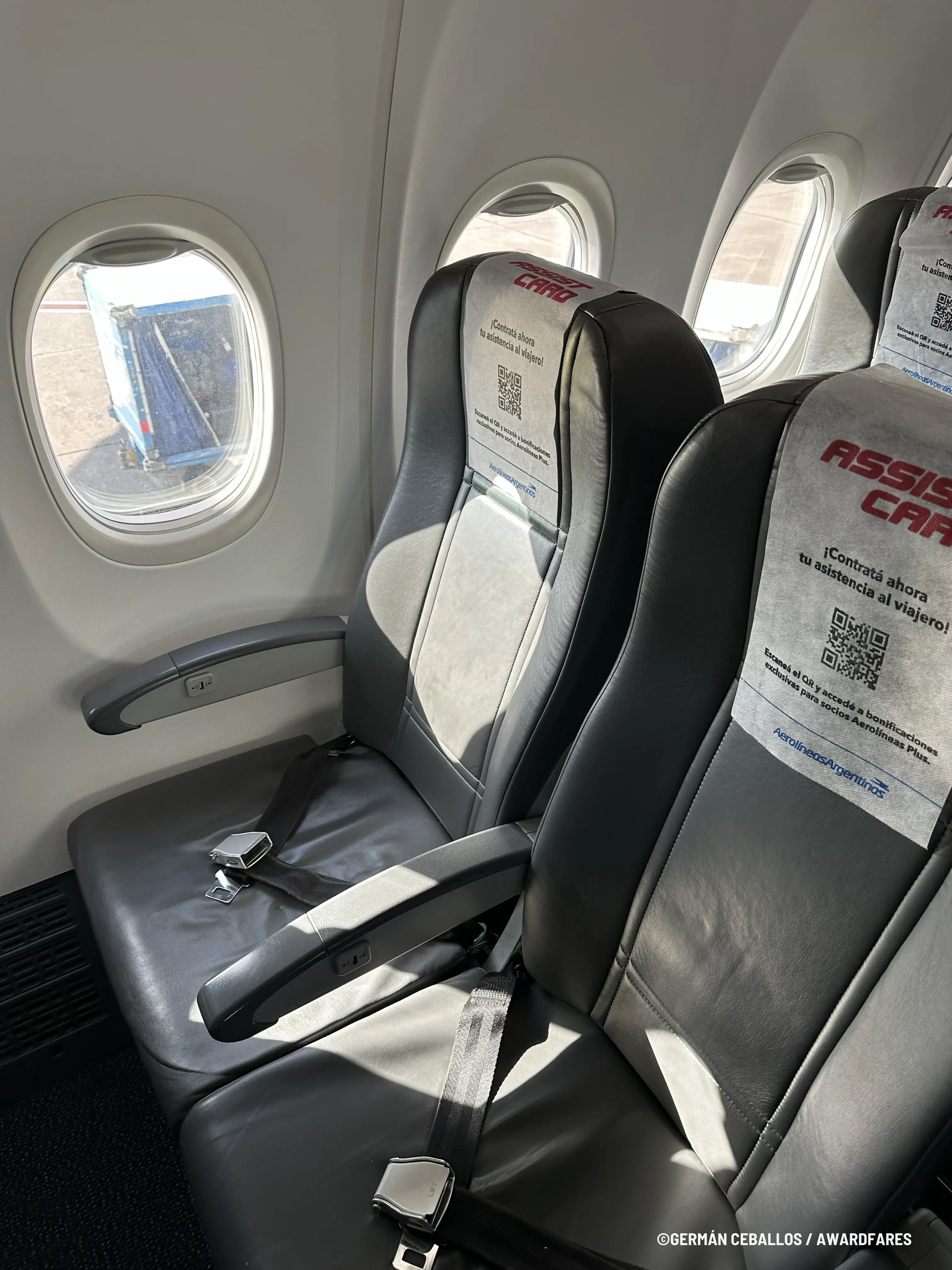 Aerolíneas Argentinas 737 MAX 8 Clase Económica de Buenos Aires a Ushuaia (2025)