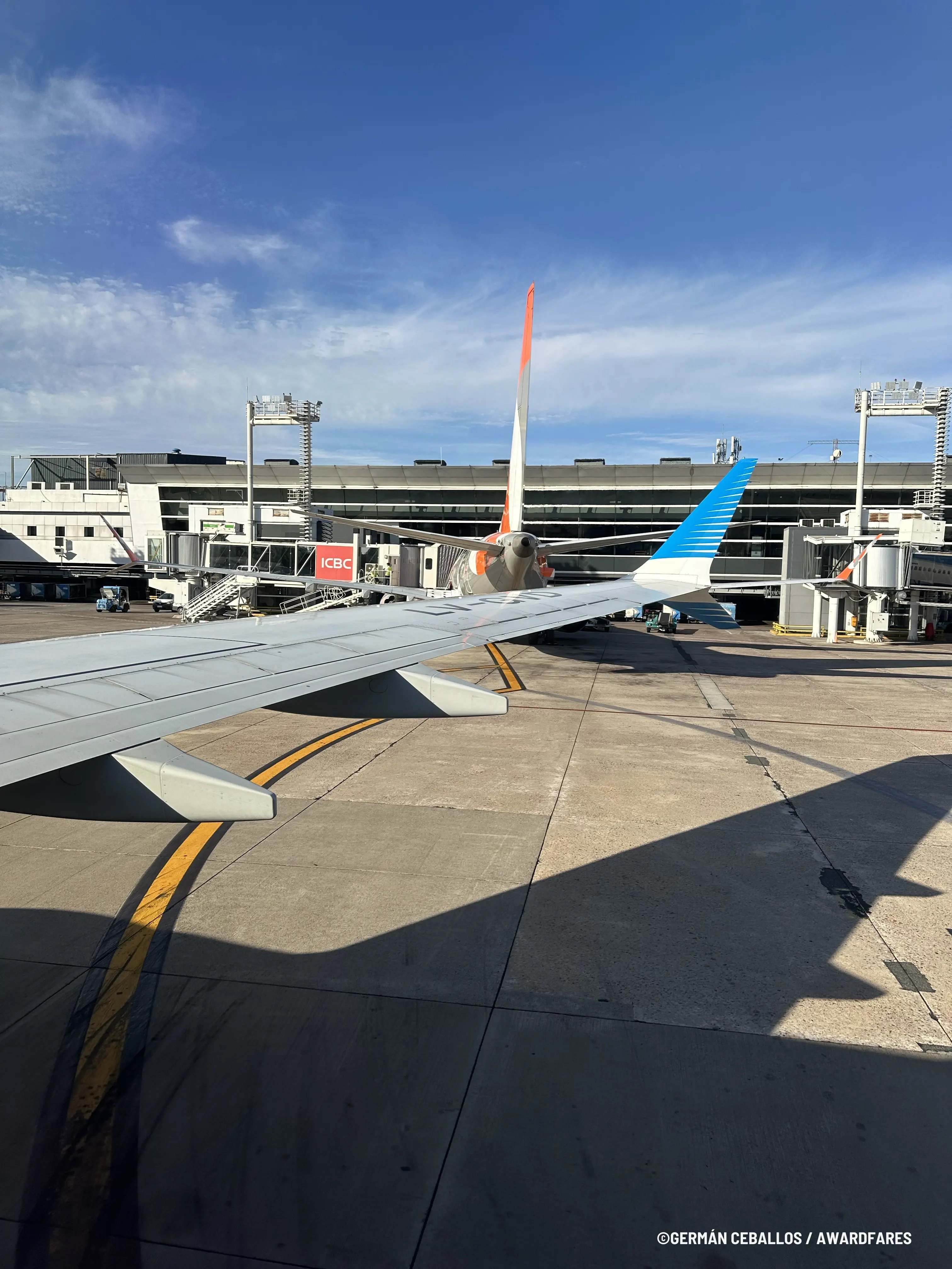 Aerolíneas Argentinas 737 MAX 8 Clase Económica de Buenos Aires a Ushuaia (2025)