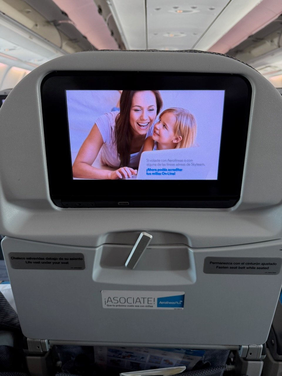 Aerolíneas Plus screen on the seatback IFE of the Aerolíneas Argentinas A330.