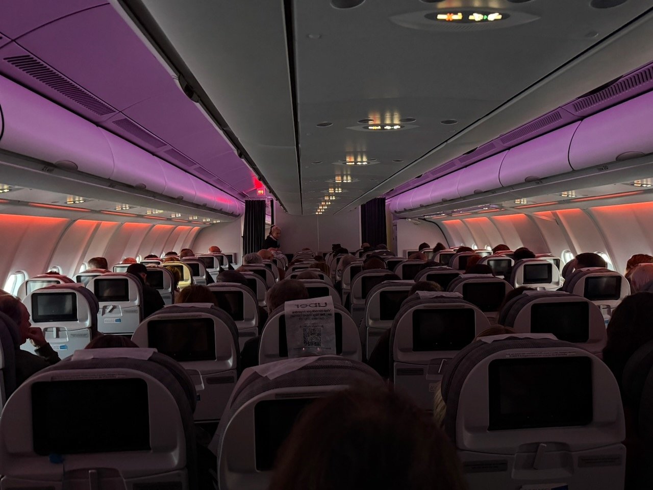 Aerolíneas Argentinas A330 cabin mood lighting before arrival in Madrid.