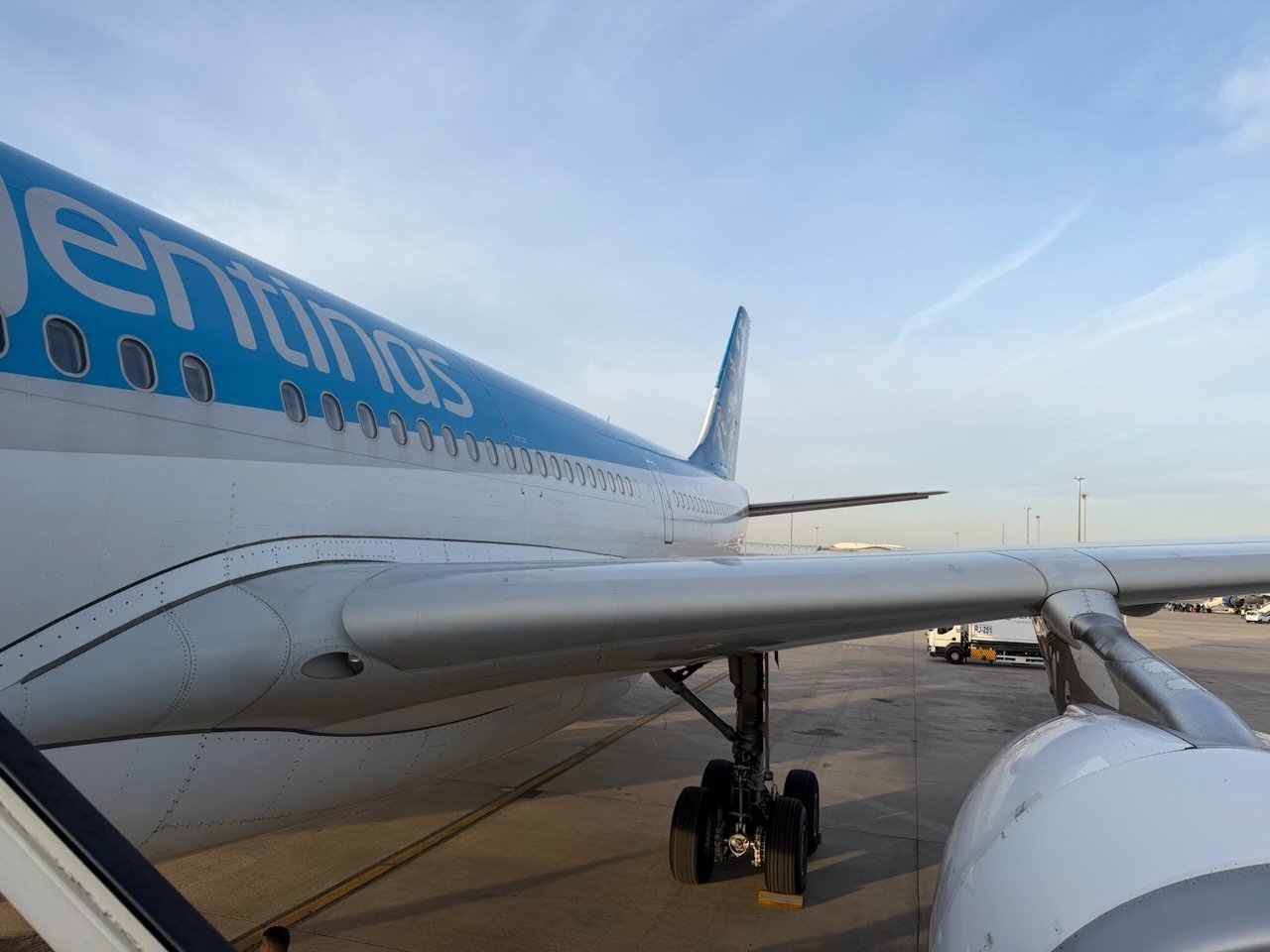 Aerolíneas Argentinas A330 wing and fuselage after arrival in Madrid.