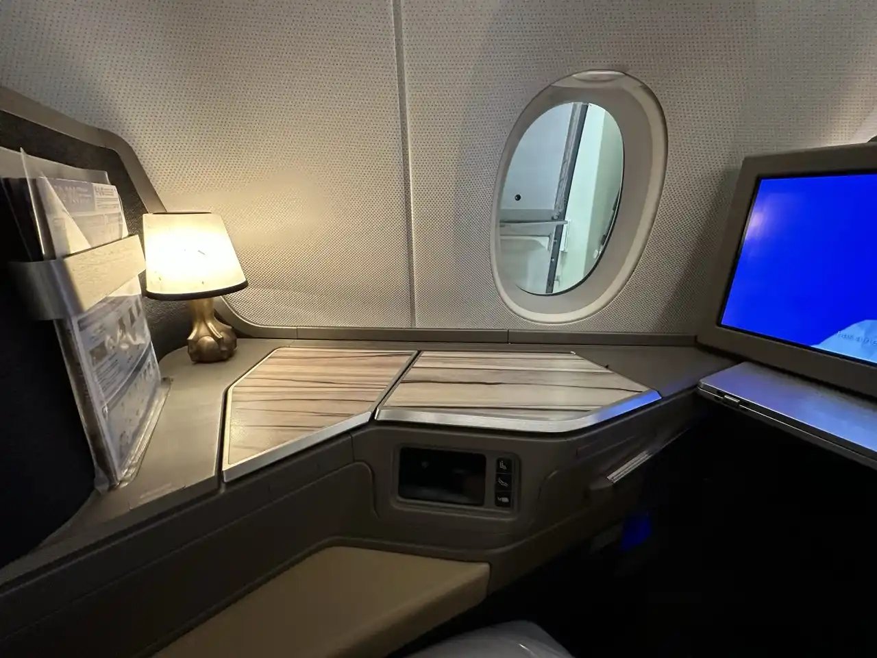 Reseña de China Airlines A350-900 en Clase Business: vista del asiento