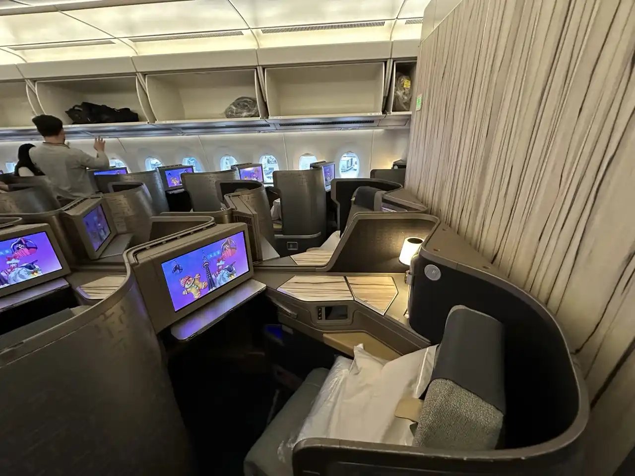 Reseña de China Airlines A350-900 en Clase Business: la cabina