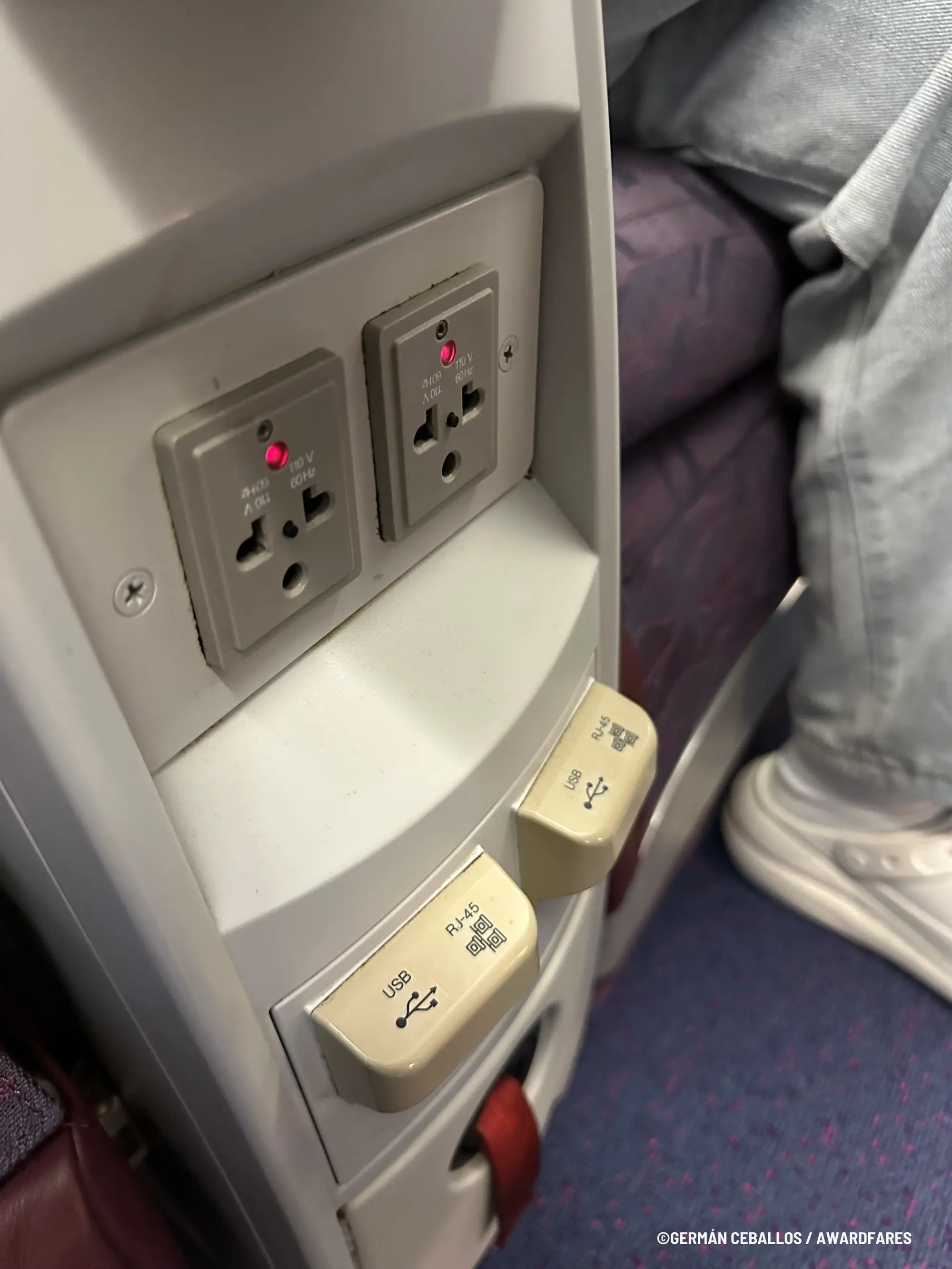 China Airlines A330-300 Business Class Review from Taipei to Seoul