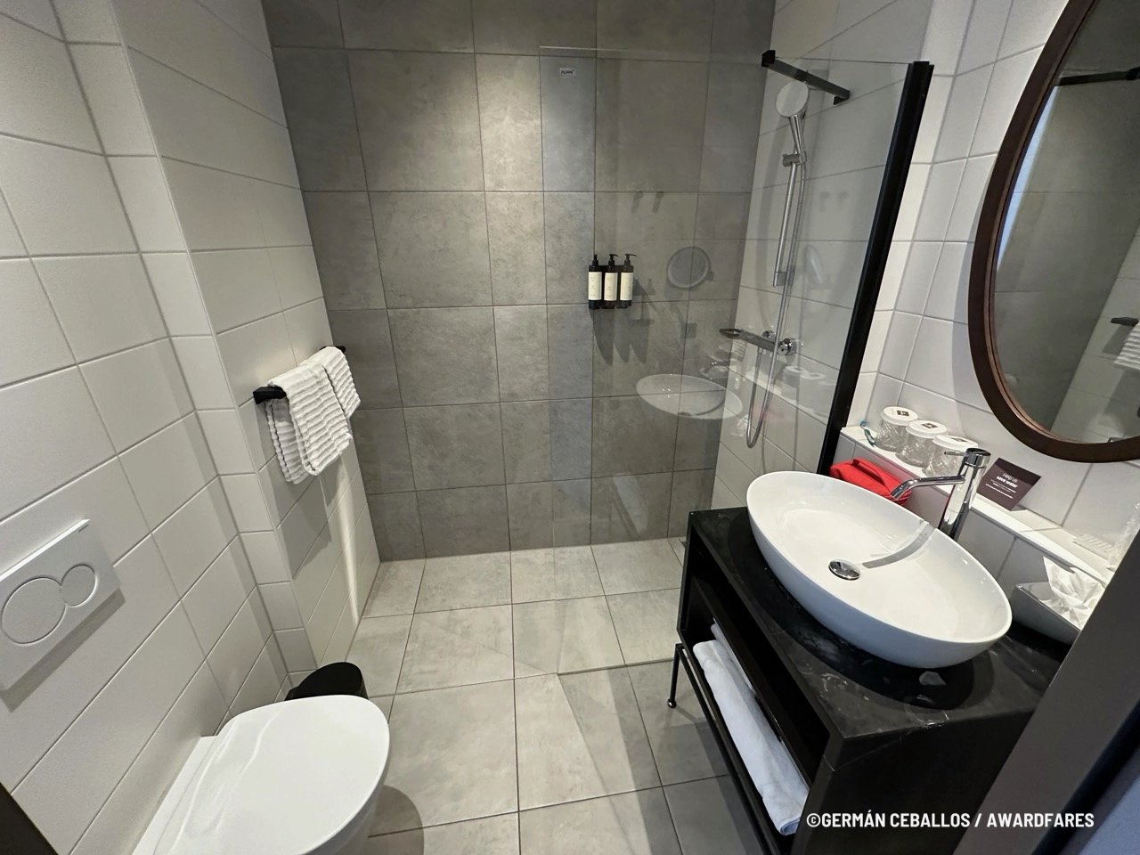Corendon Amsterdam Schiphol Airport Triple Room.