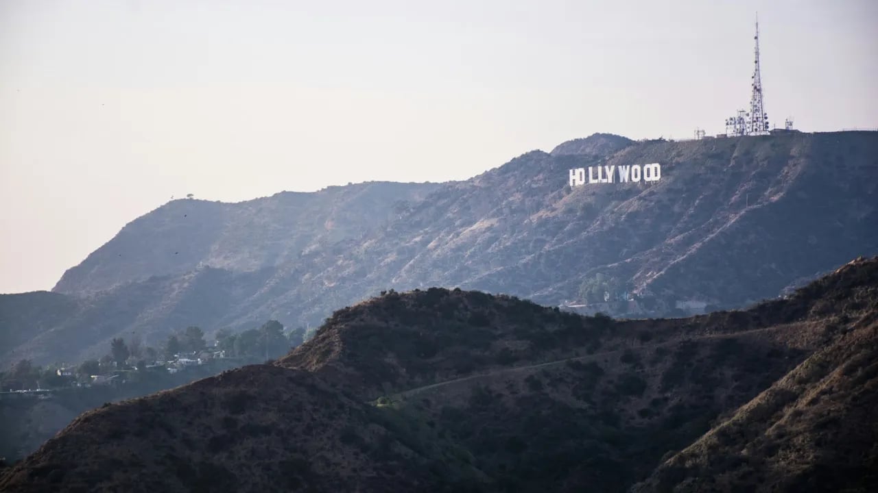 Book SAS Non-stop route to Los Angeles with SAS EuroBonus points.