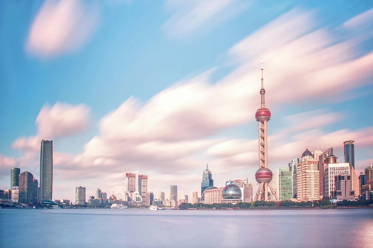Book SAS Non-stop route to Shanghai with SAS EuroBonus points.