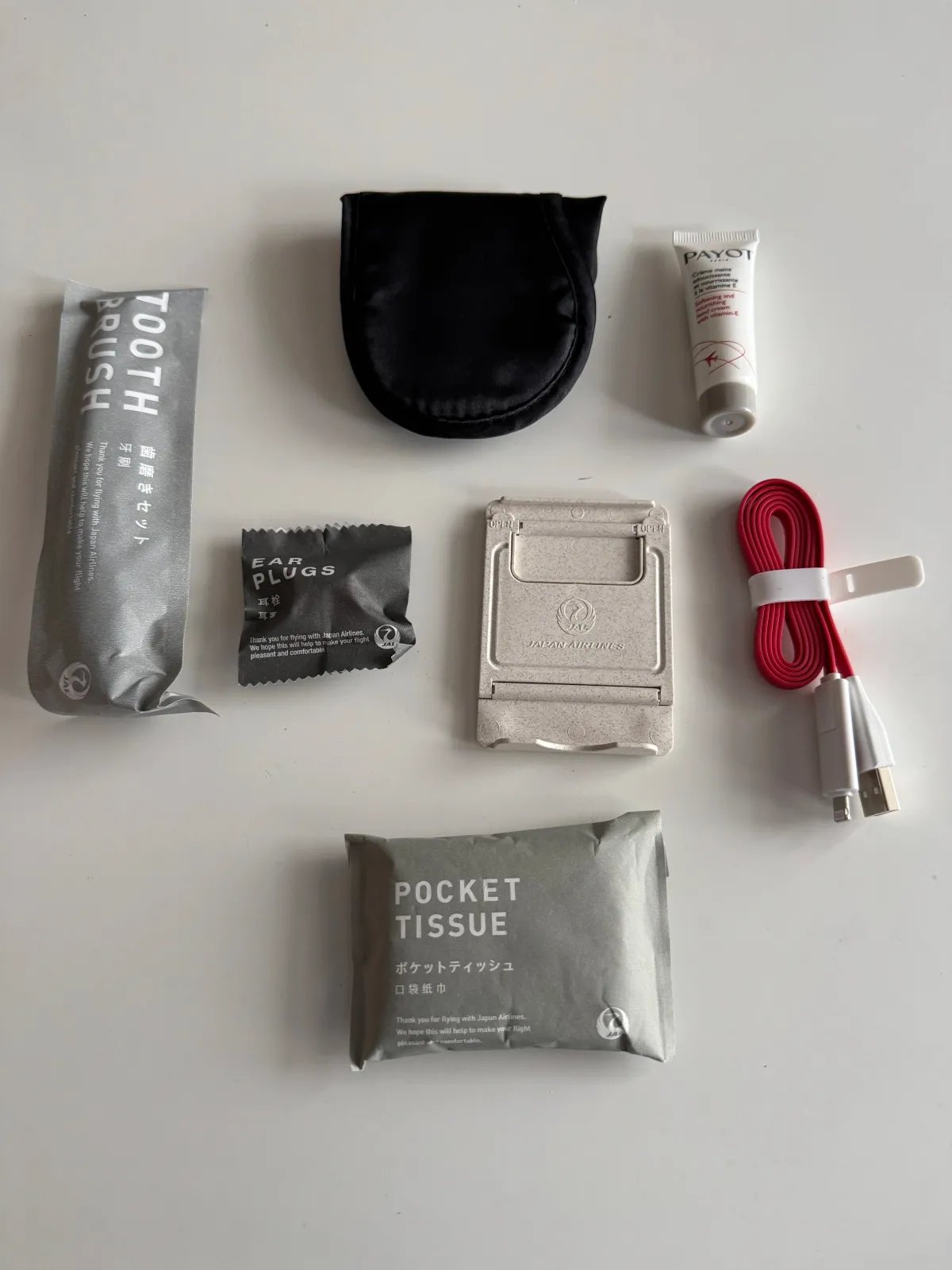 JAL Business Class Amenity Kit Contents