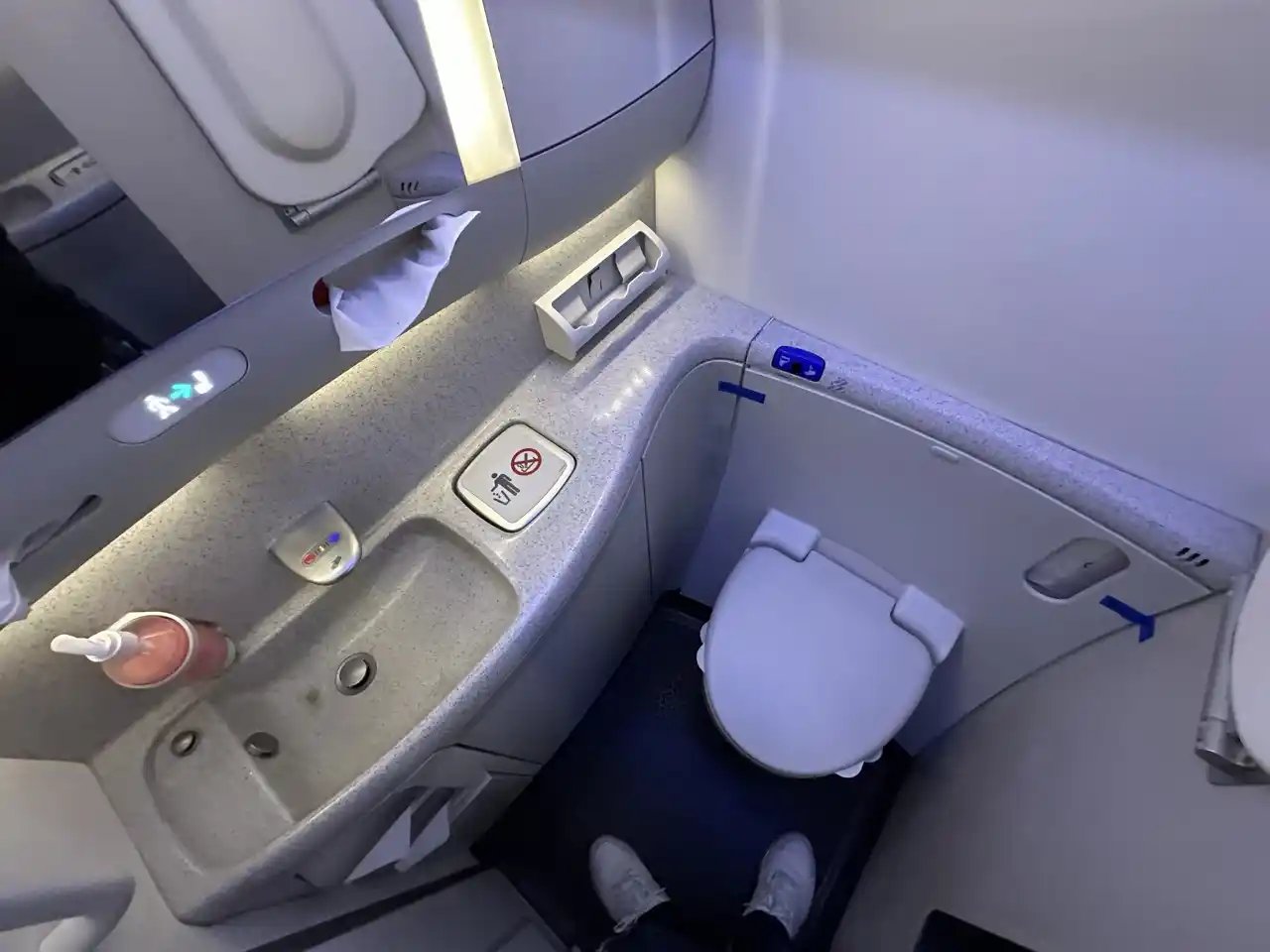 Reseña de Kenya Airways 787-8 en Clase Económica de Guangzhou a Bangkok