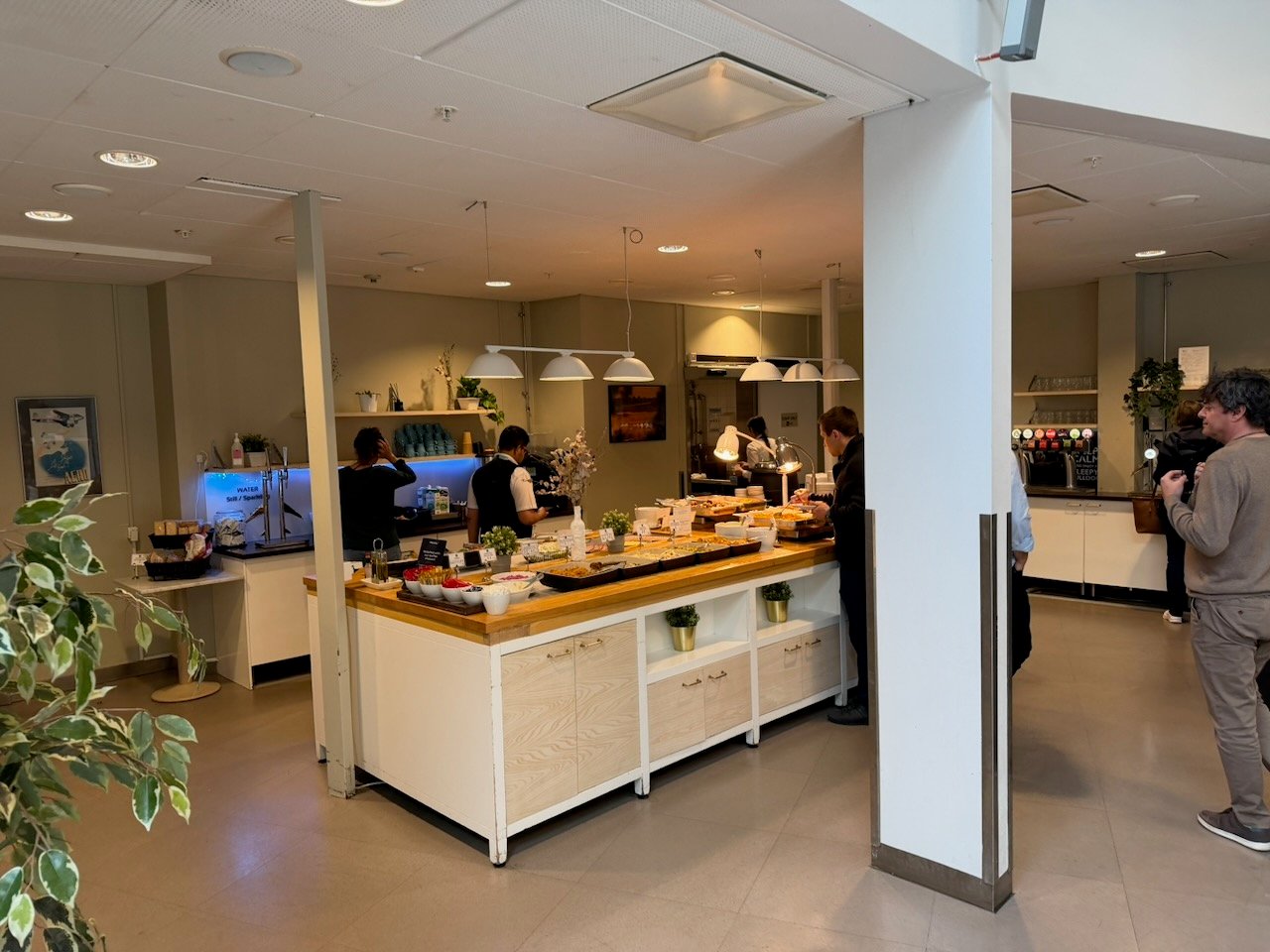 Stockholm pearl lounge buffet room on the KLM Amsterdam to Buenos Aires review.