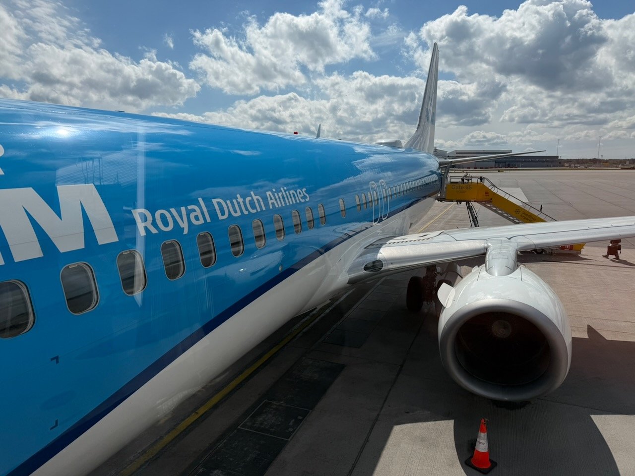 KLM ARN AMS aircraft close up on the KLM Amsterdam to Buenos Aires review.