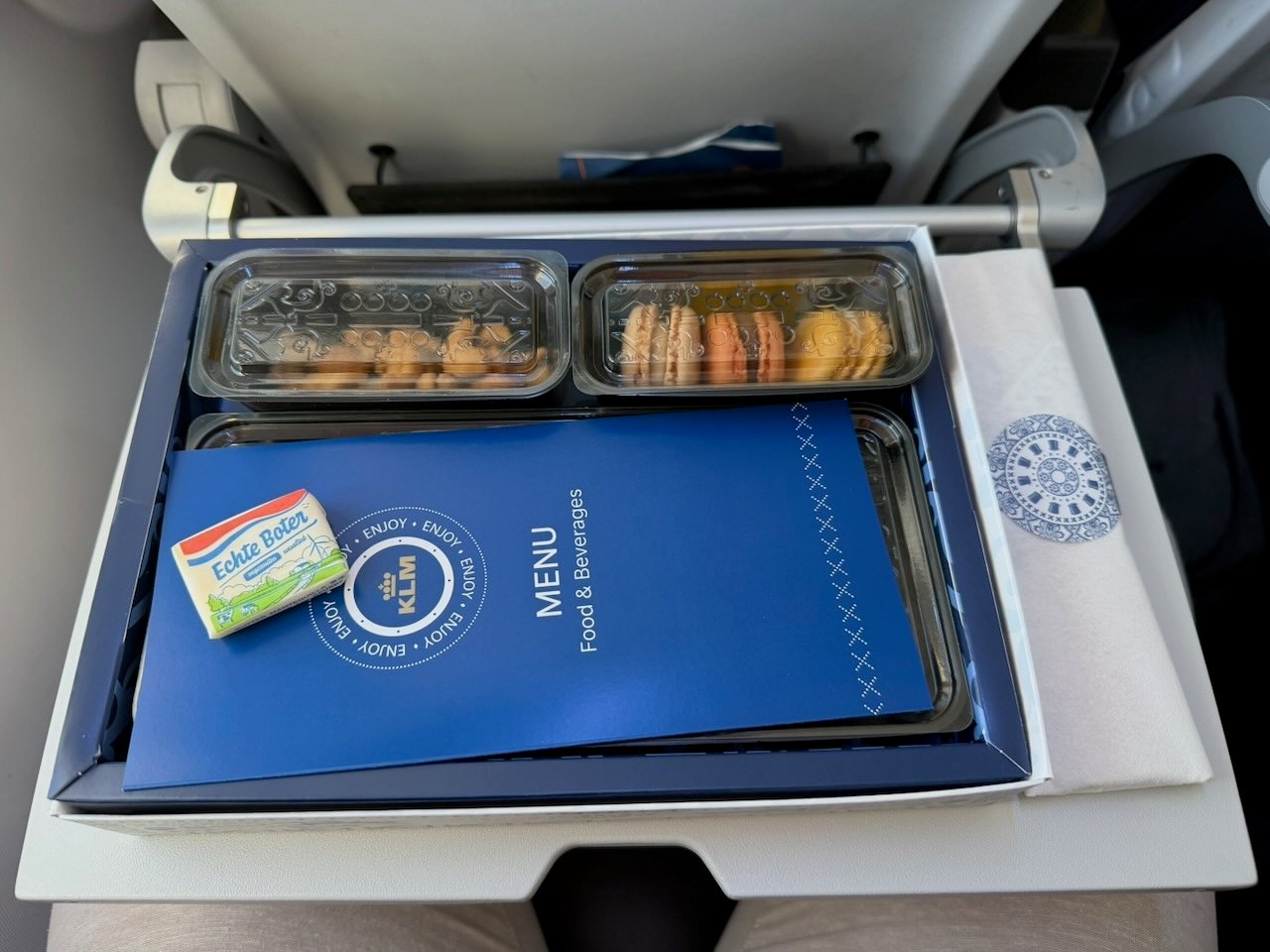 KLM ARN AMS meal tray and menu on the KLM Amsterdam to Buenos Aires review.