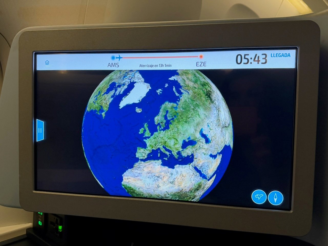 KLM AMS EZE moving map over atlantic on the KLM Amsterdam to Buenos Aires review.