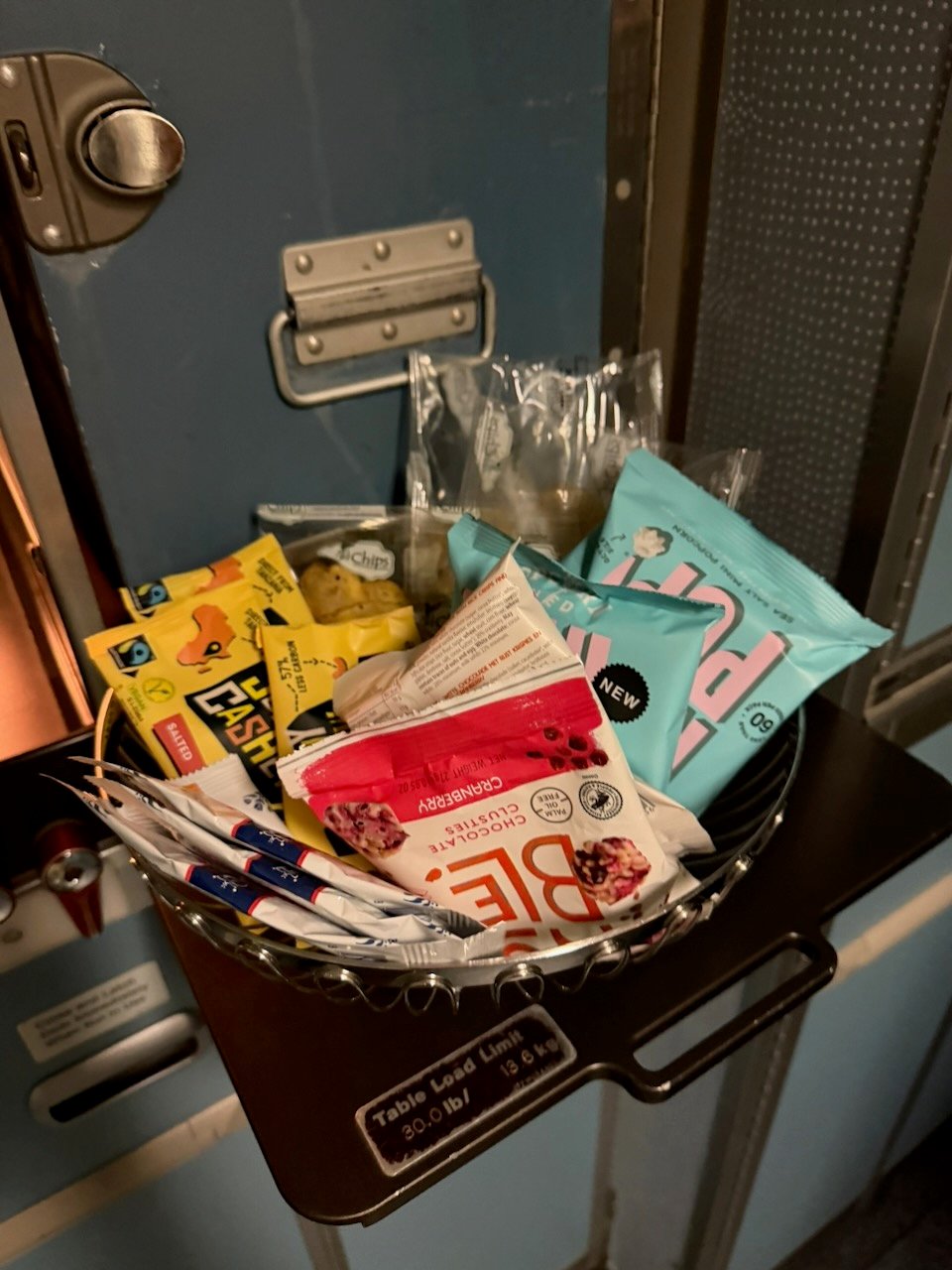 KLM AMS EZE snack basket on the KLM Amsterdam to Buenos Aires review.