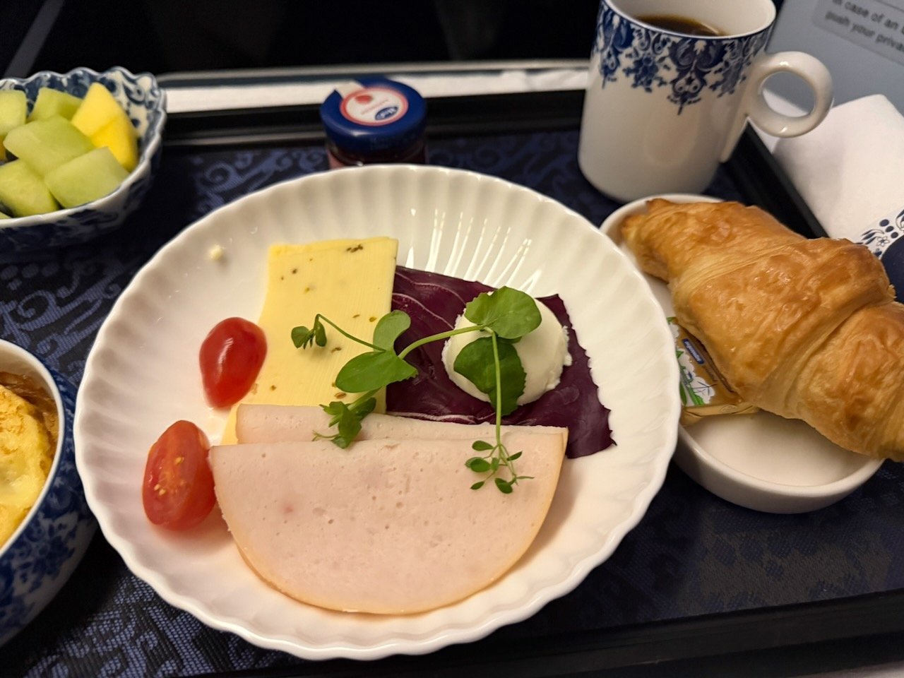 KLM AMS EZE breakfast cold plate on the KLM Amsterdam to Buenos Aires review.