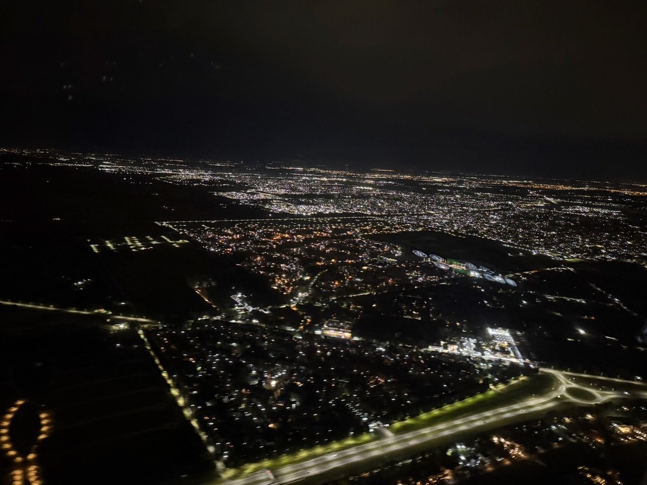 Buenos Aires EZE final approach city lights on the KLM Amsterdam to Buenos Aires review.