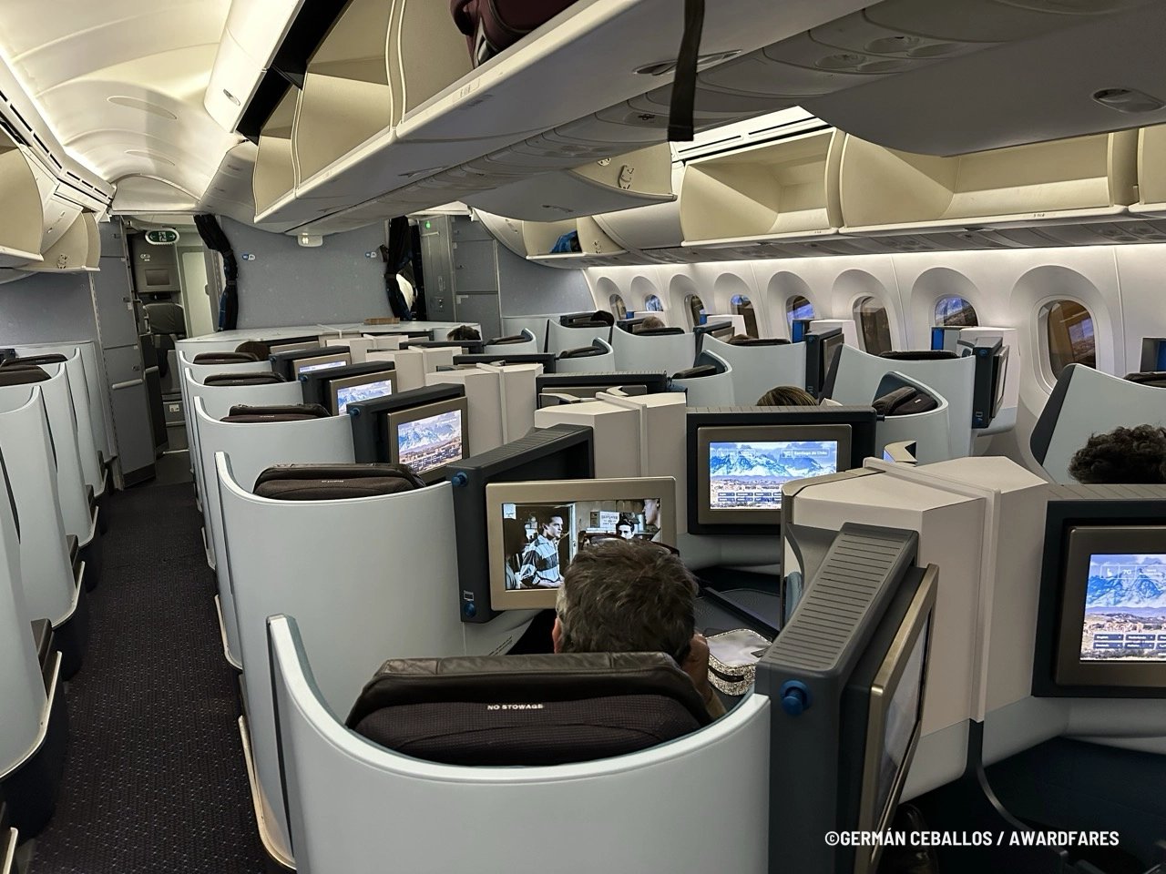 KLM 787-9 World Business Class: Buenos Aires to Santiago.
