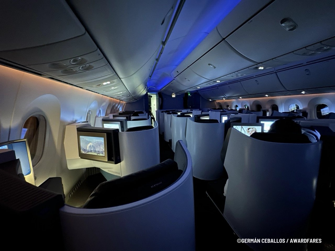 KLM 787-9 World Business Class: Buenos Aires to Santiago.
