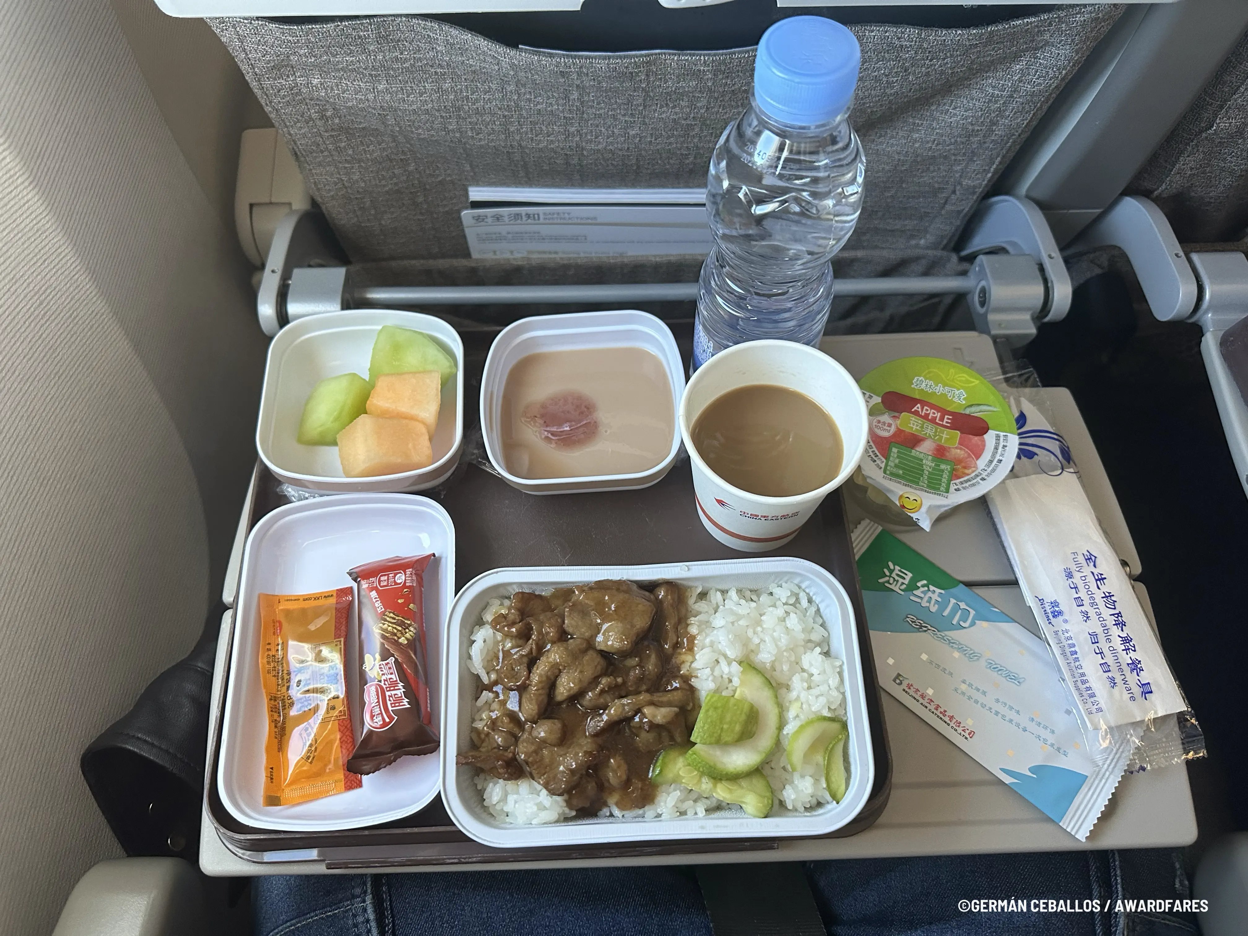 China Eastern Clase Económica 777-300ER: Pekín a Shanghái