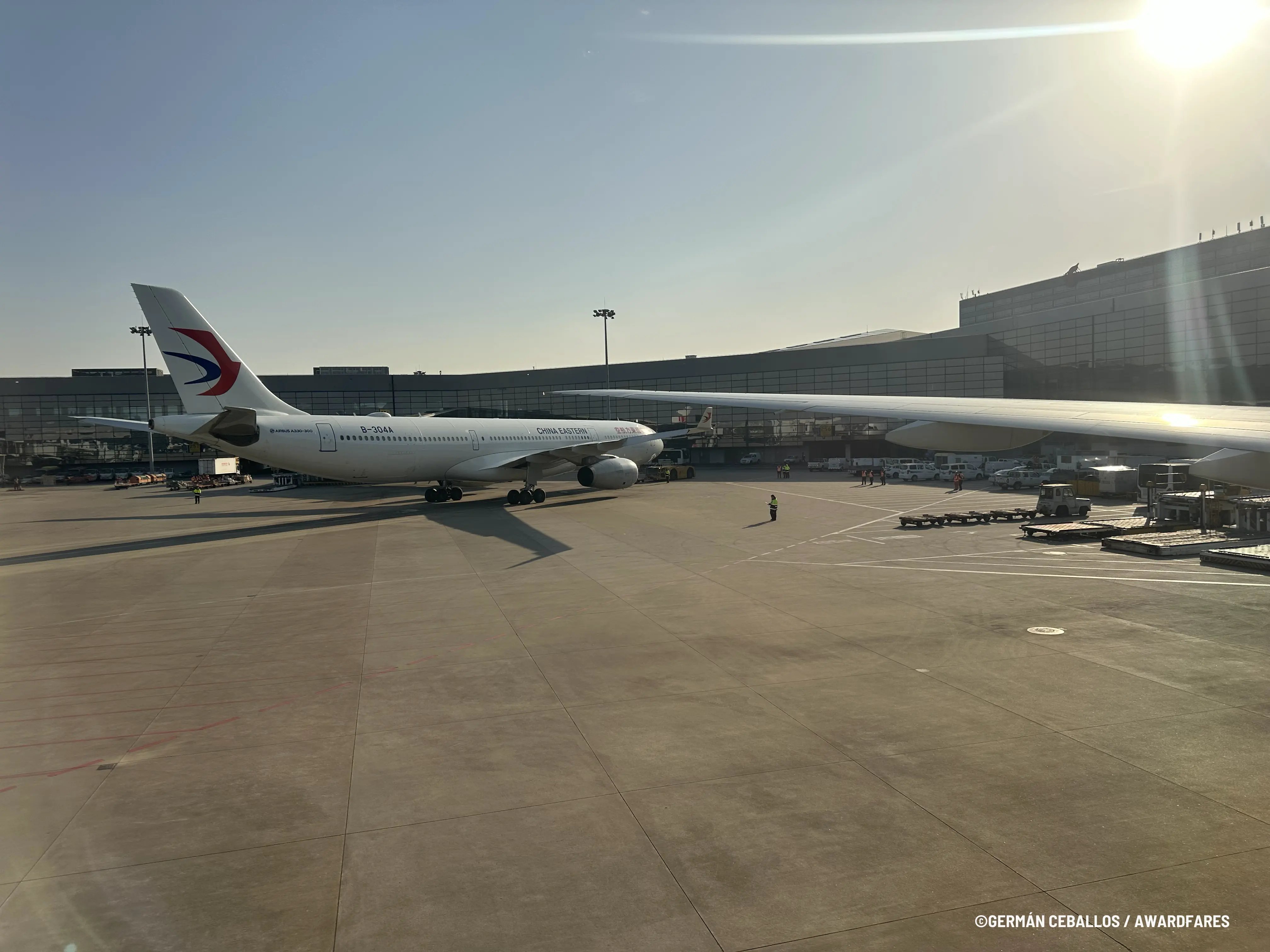 China Eastern Clase Económica 777-300ER: Pekín a Shanghái