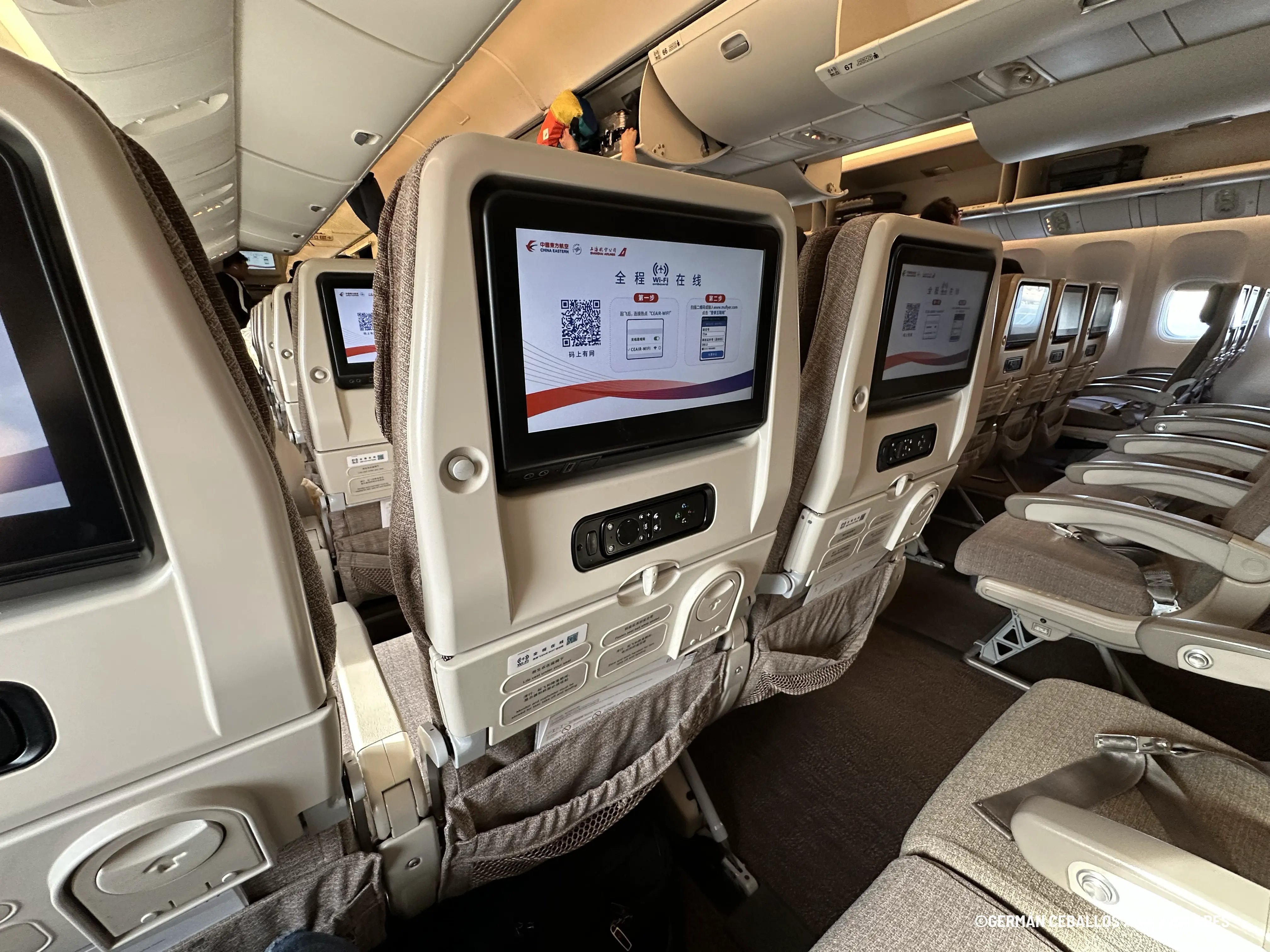 China Eastern Clase Económica 777-300ER: Pekín a Shanghái