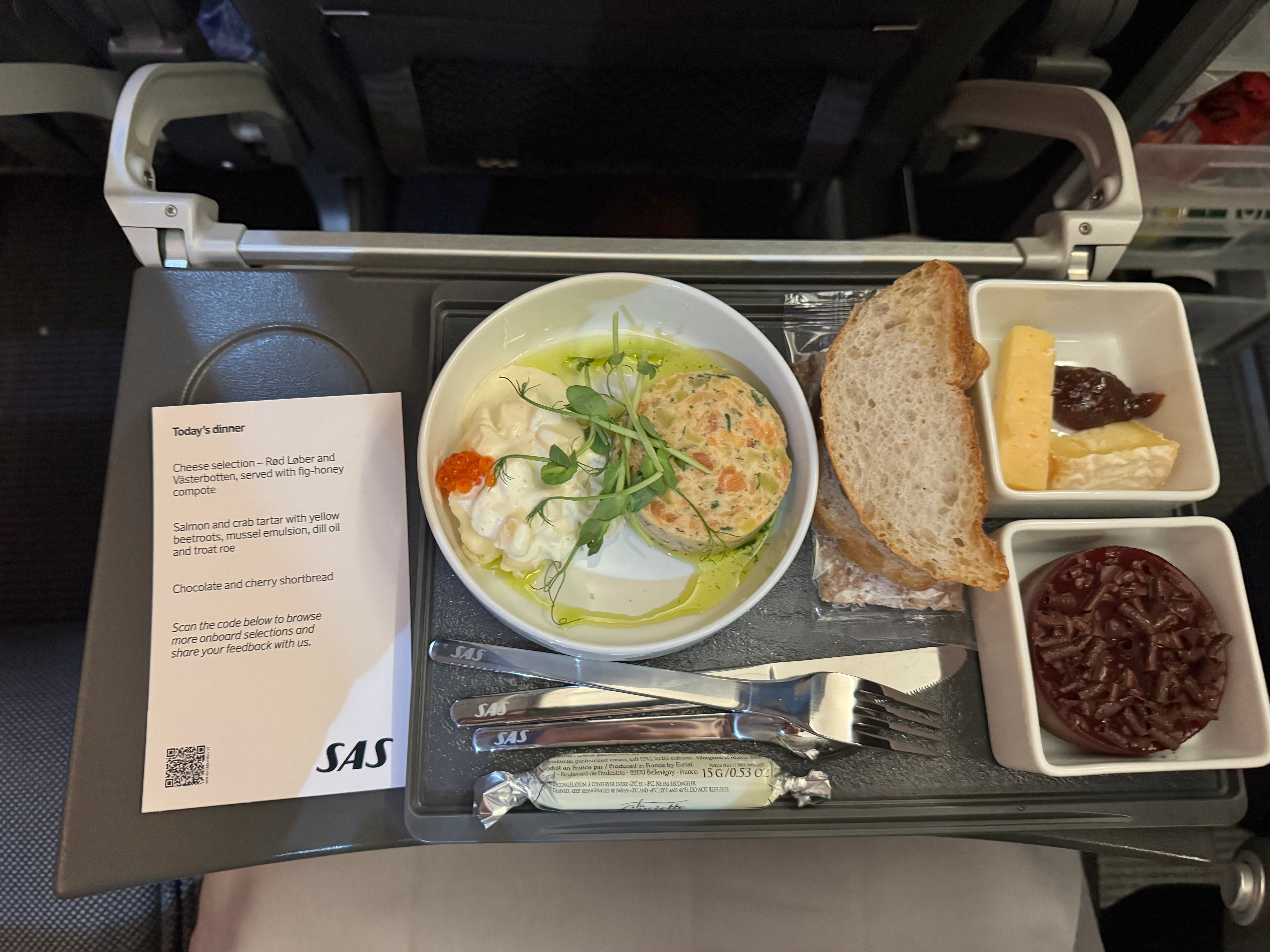 The cold three course meal served on the return flight from Copenhagen to Stockholm.