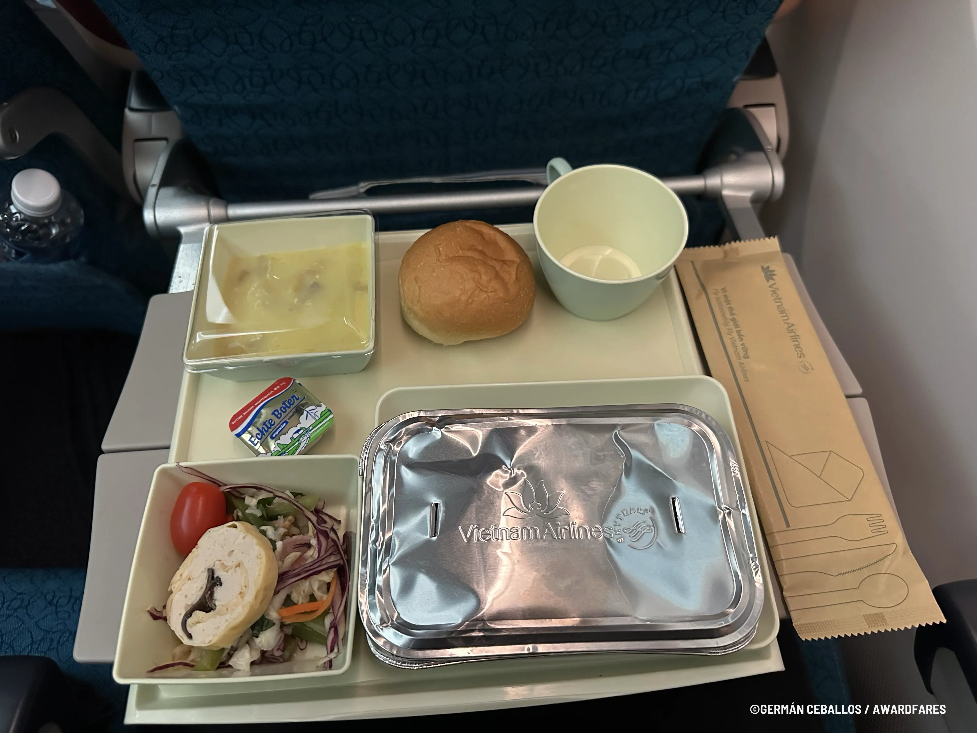 Material de lectura a bordo en Vietnam Airlines (787-10) Ho Chi Minh a Seúl