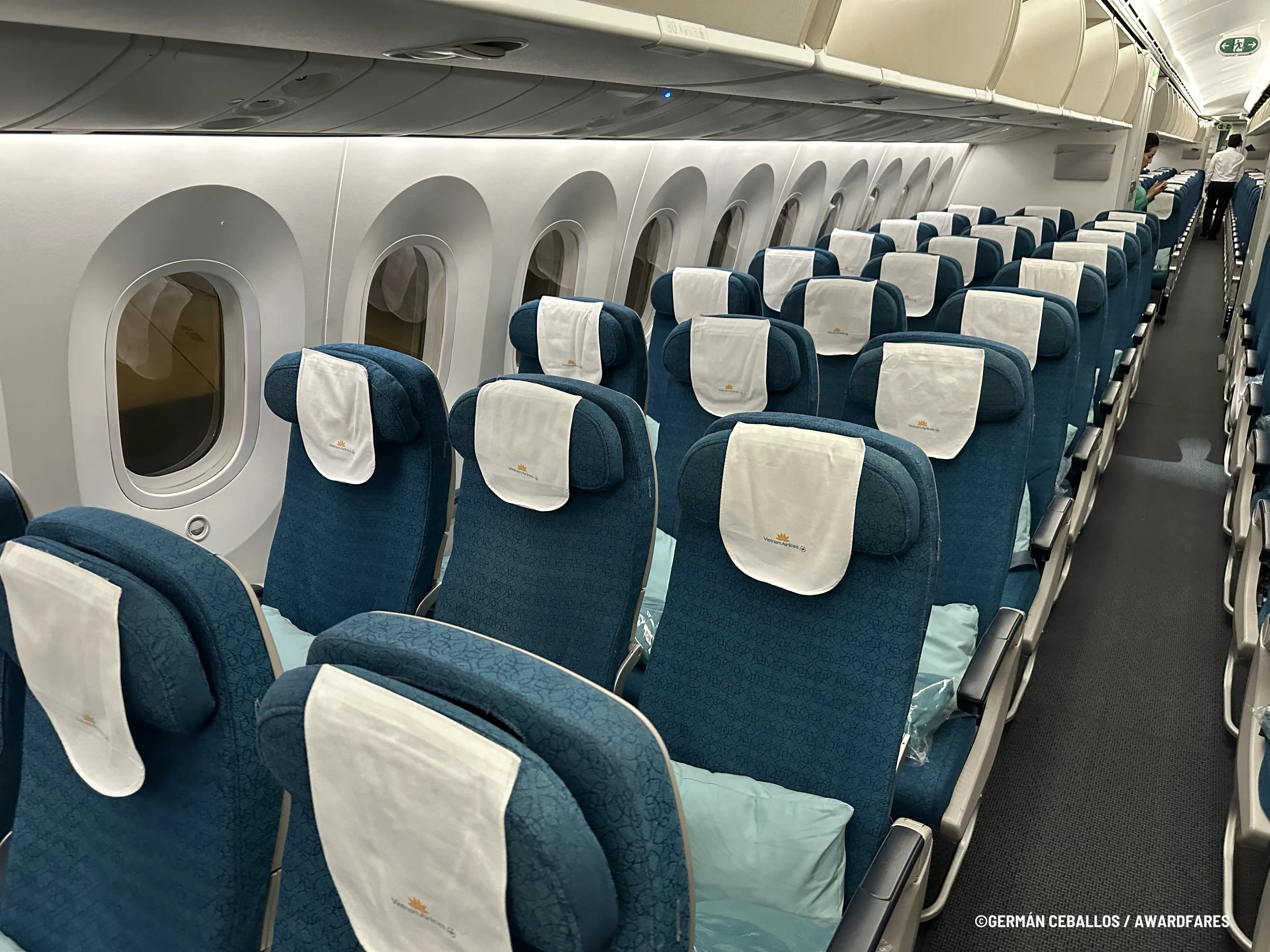 Asiento de Clase Económica de Vietnam Airlines (787-10) Ho Chi Minh a Seúl
