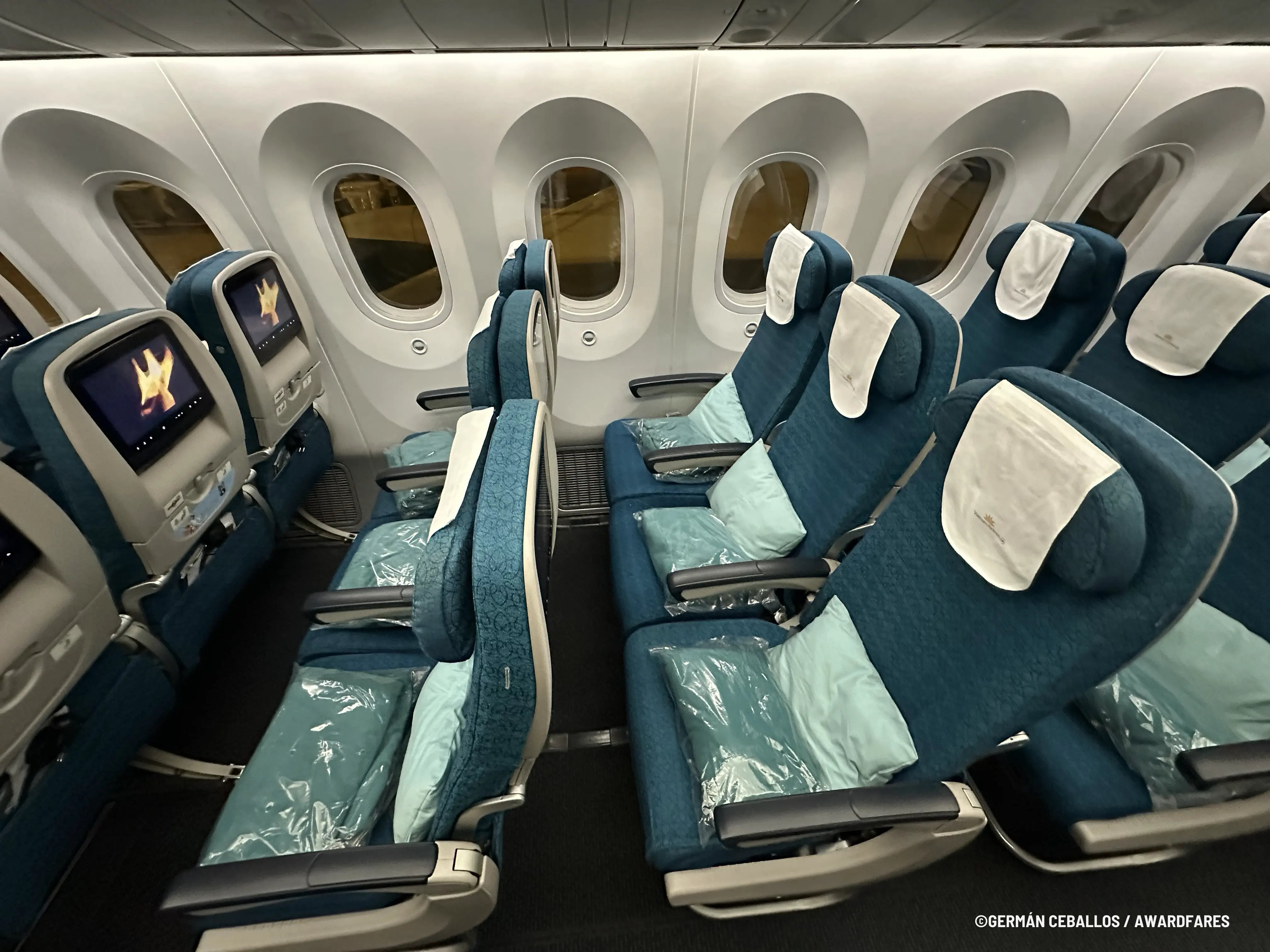 Espacio de asiento en Clase Económica de Vietnam Airlines (787-10) Ho Chi Minh a Seúl